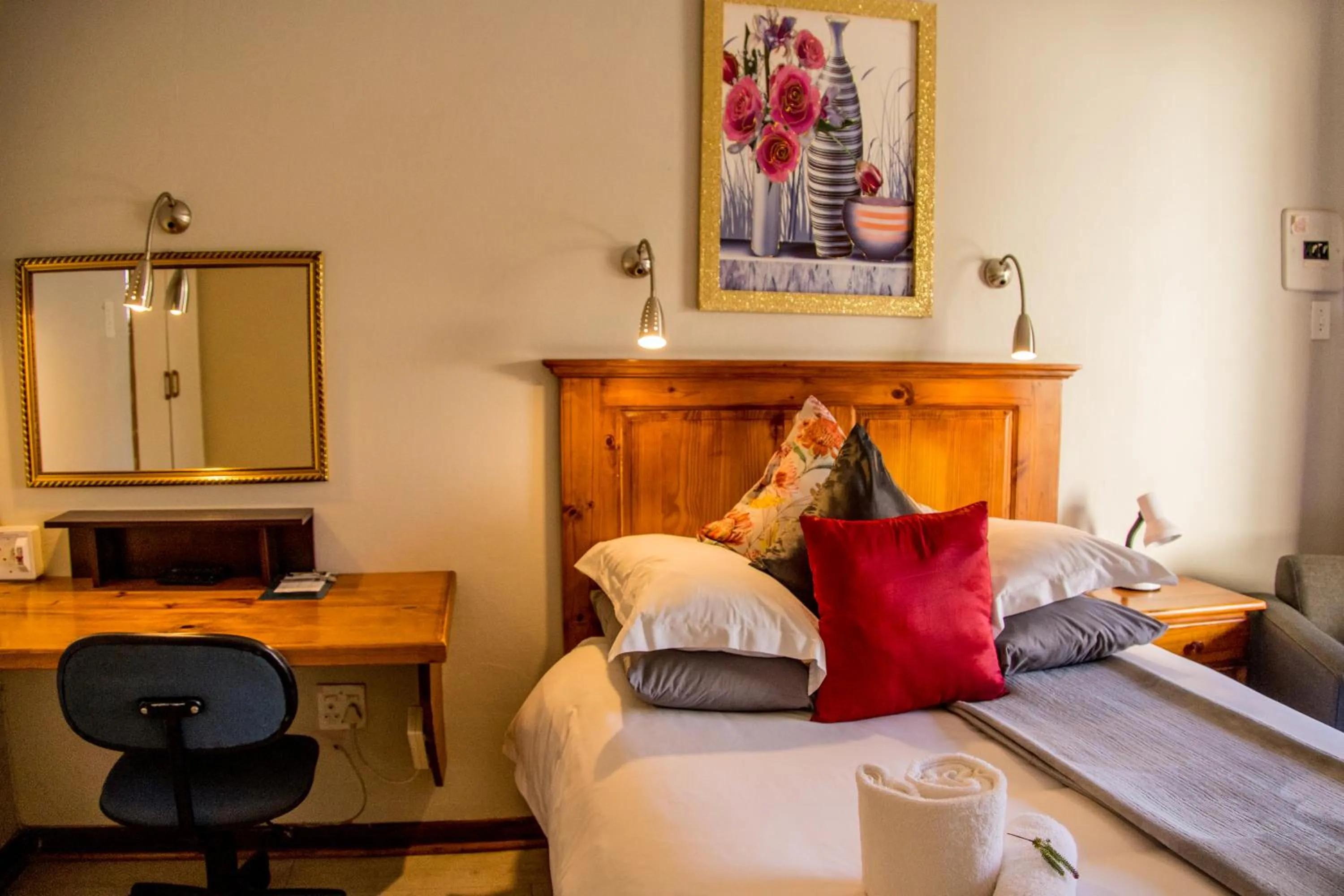 Photo of the whole room, Bed in Twins Guesthouse NO LOAD SHEDDING