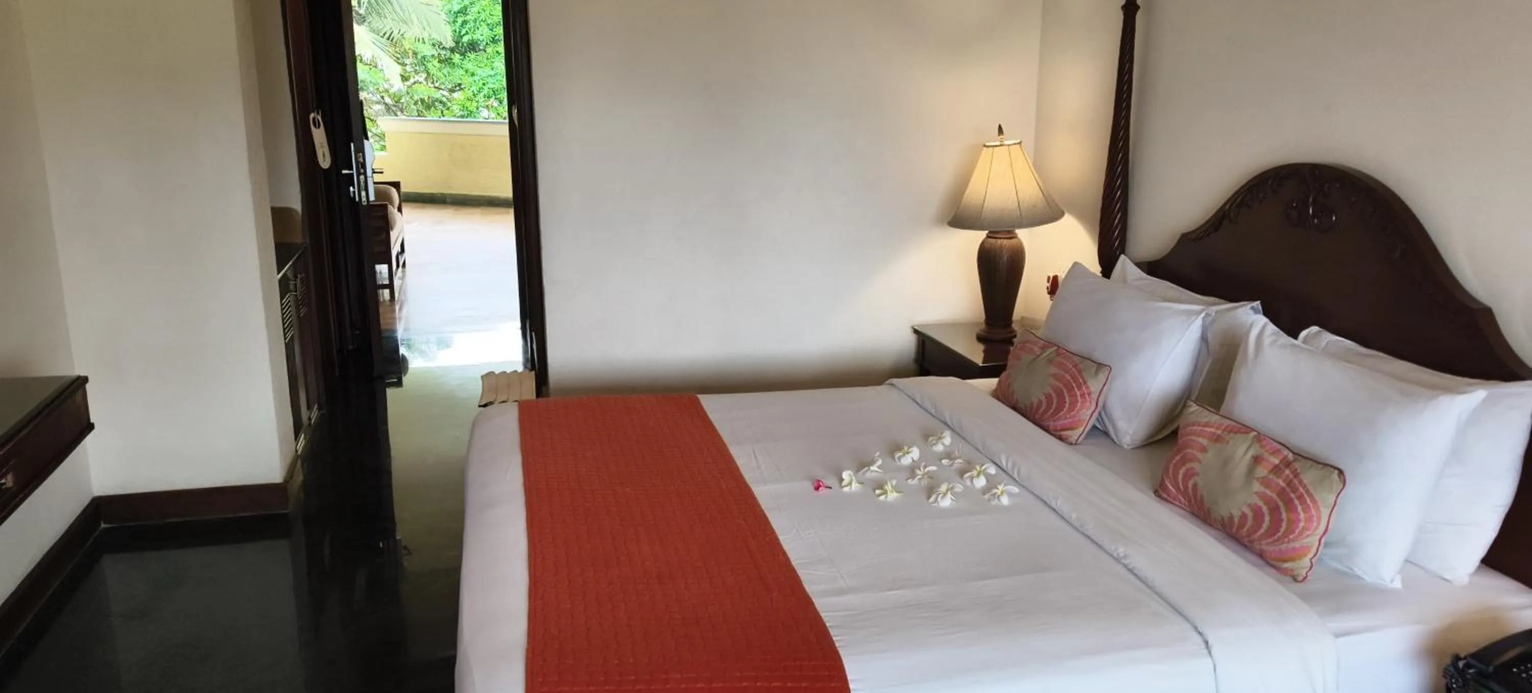 Bed in The Hans Coco Palms