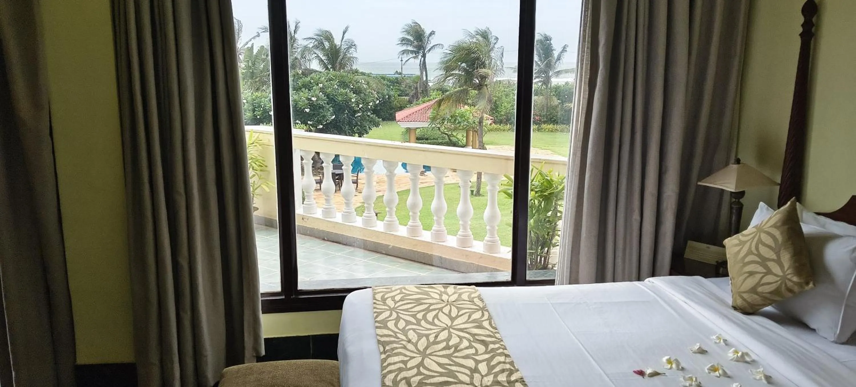 Bed in The Hans Coco Palms