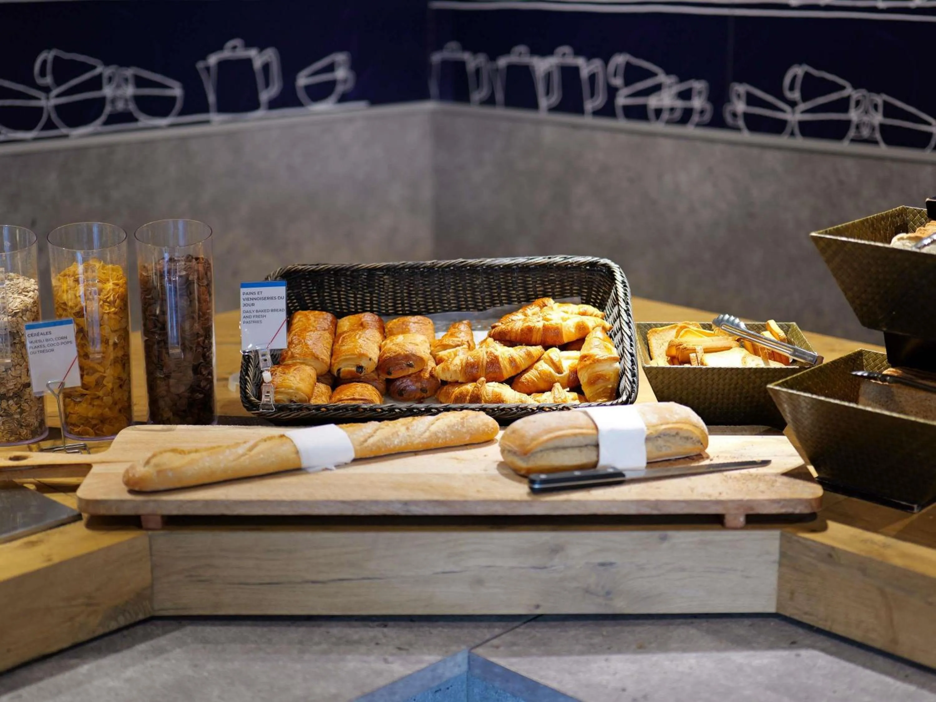 Breakfast in Ibis Budget Saint Malo Centre