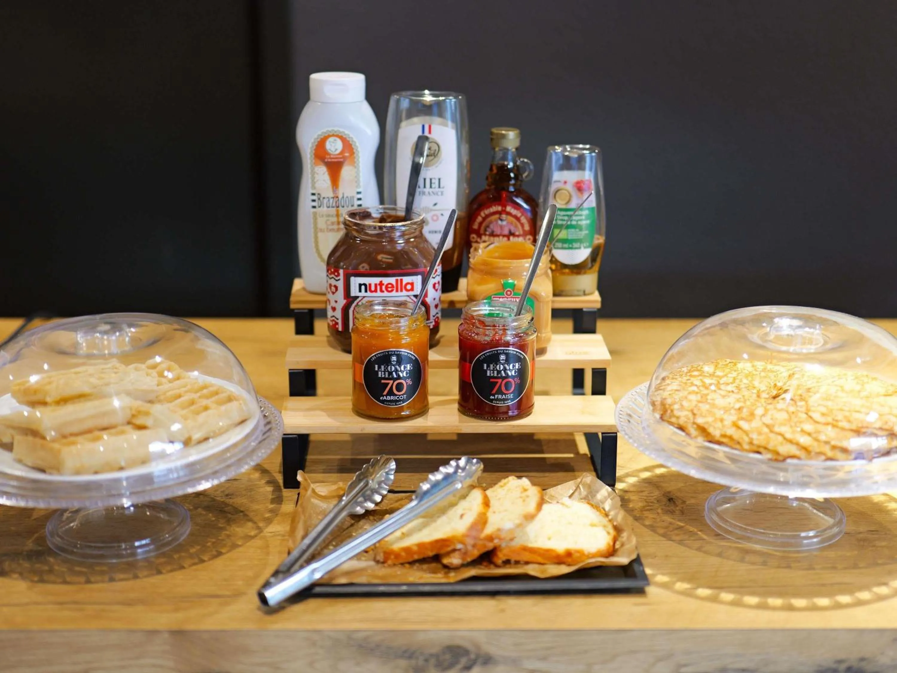 Breakfast in Ibis Budget Saint Malo Centre