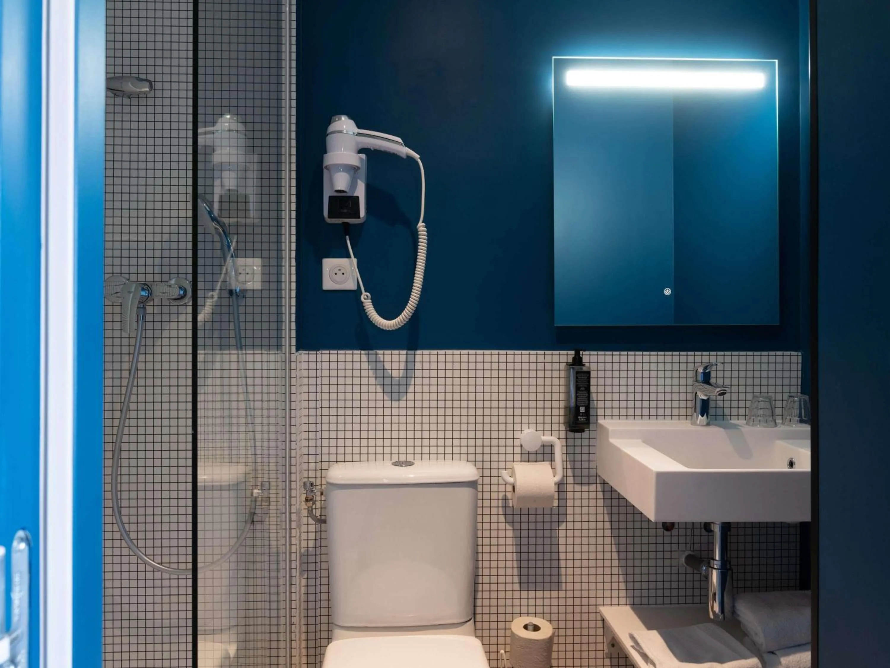 Bedroom in Ibis Budget Saint Malo Centre