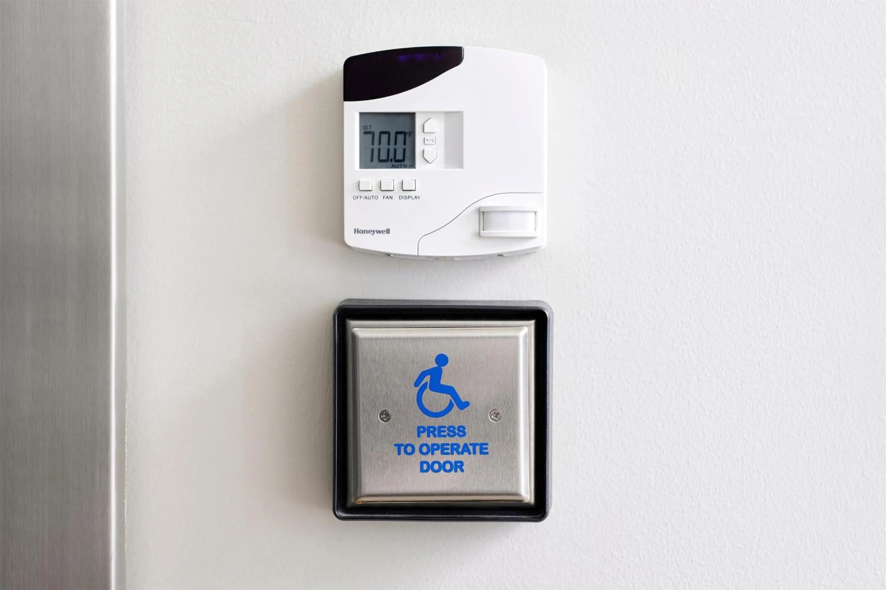 Bedroom in Arlo Chicago