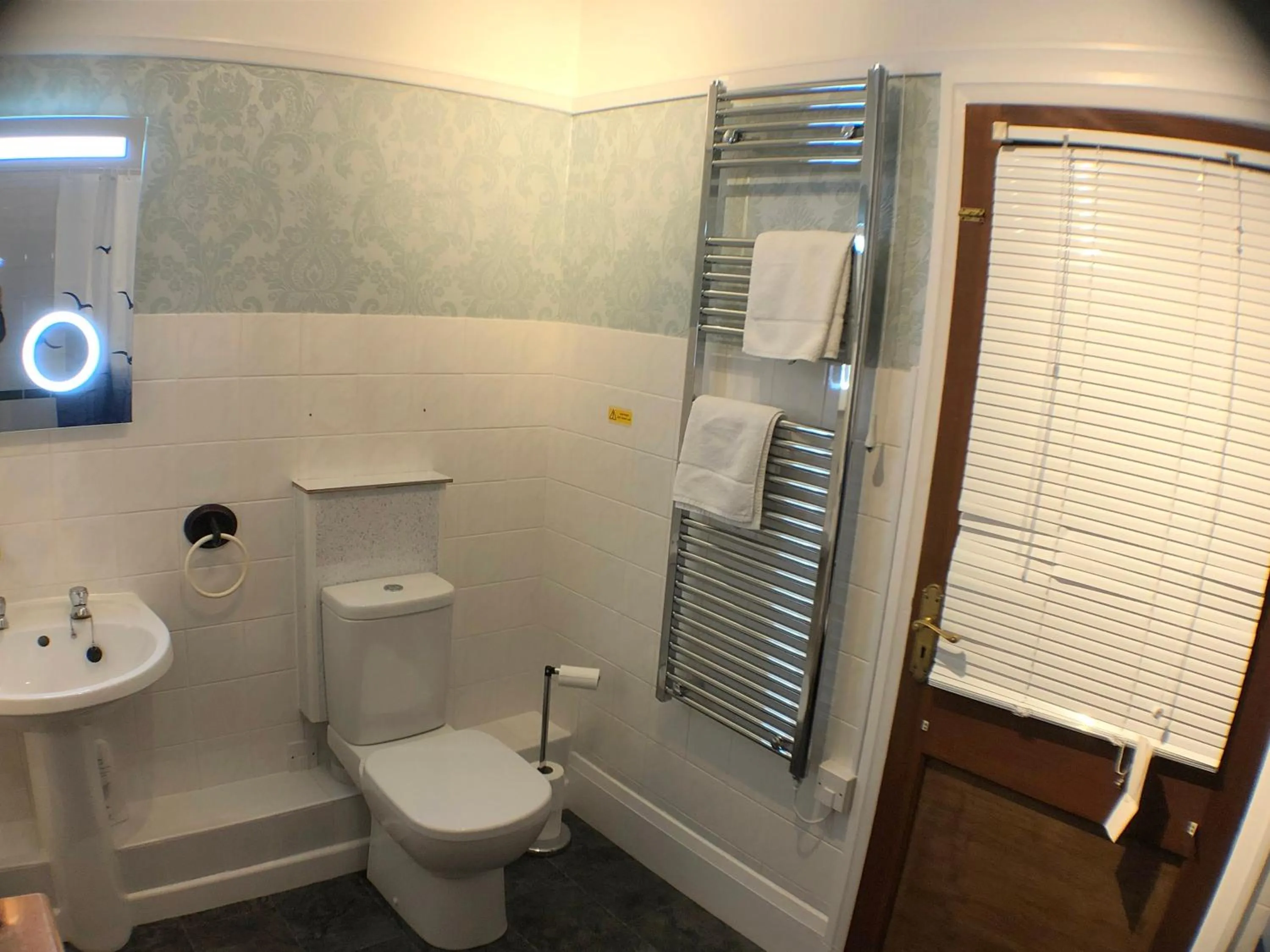 Bathroom in The North Cliff Hotel