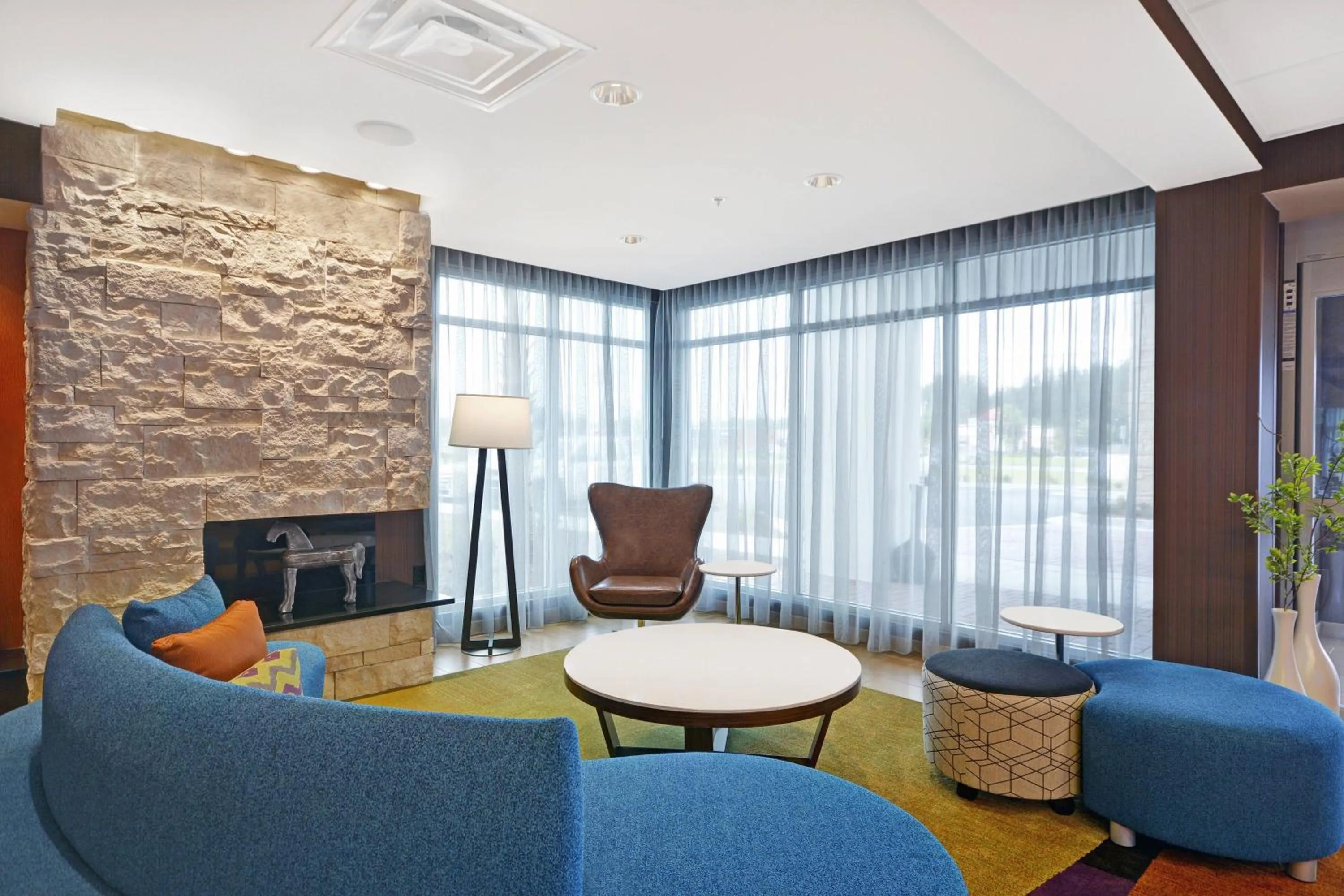 Lobby or reception in Fairfield Inn & Suites by Marriott Savannah SW/Richmond Hill