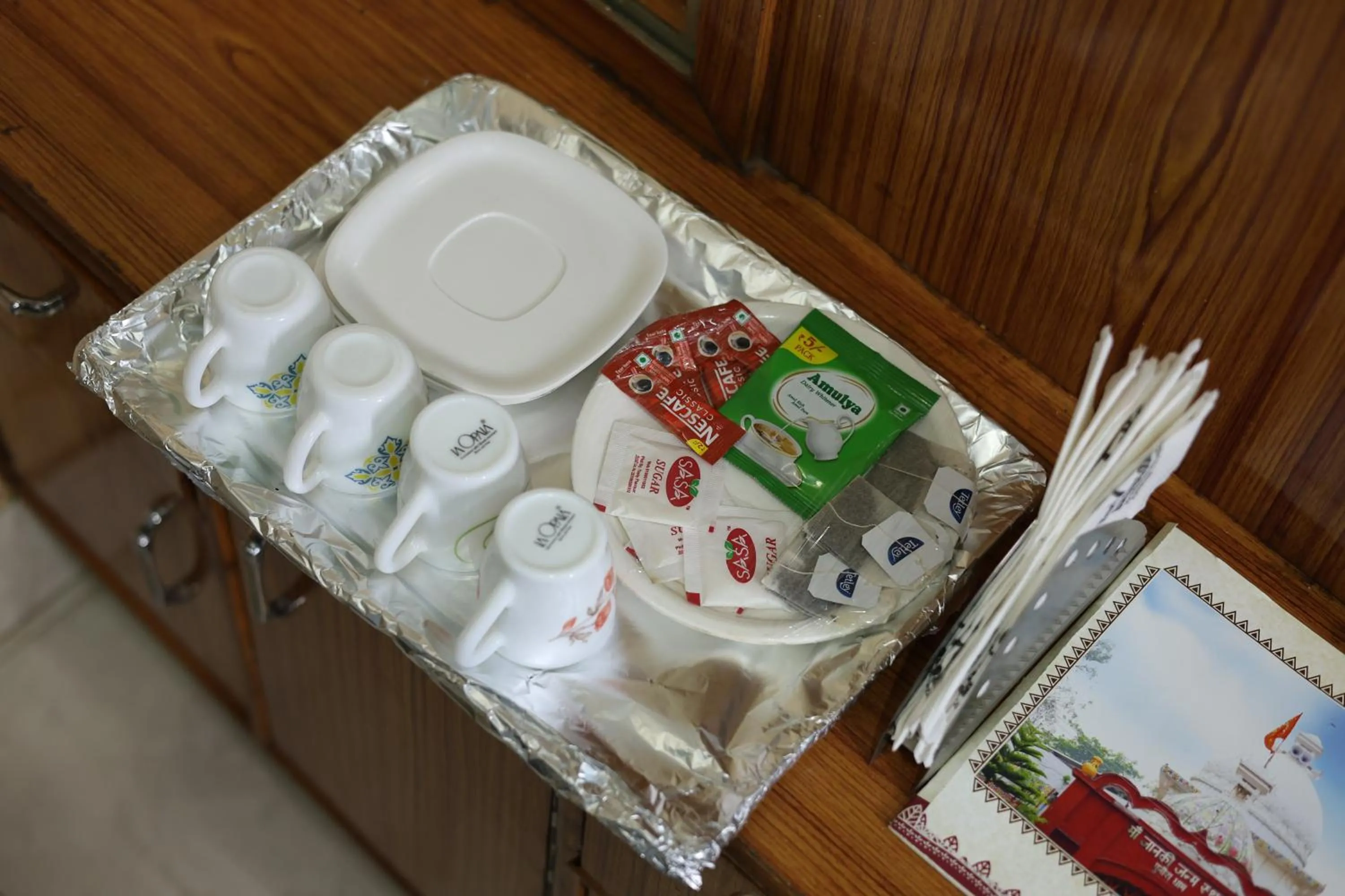 room service in Hotel Anand LOK