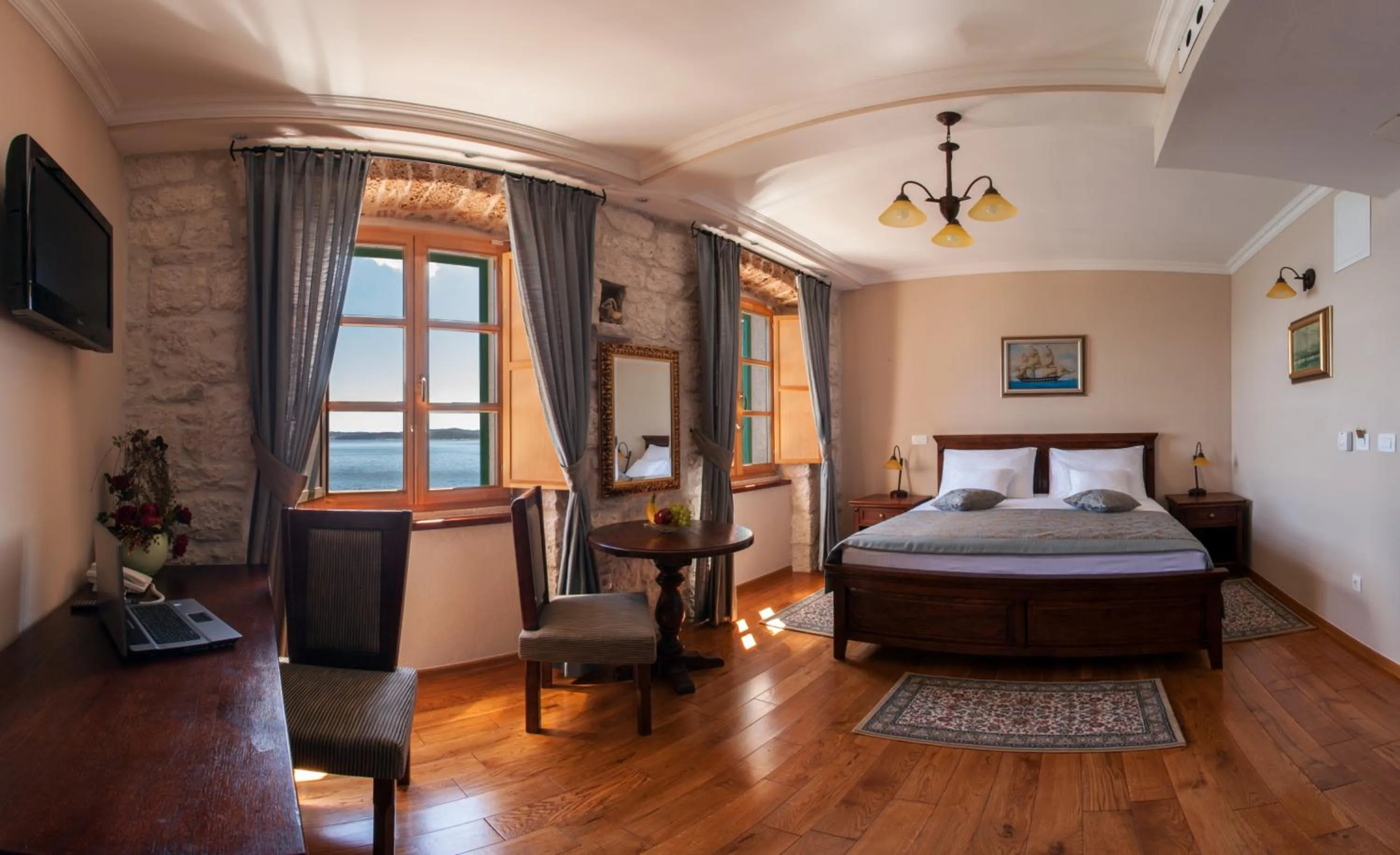 Bed in Heritage Boutique Hotel Adriatic-Adults only