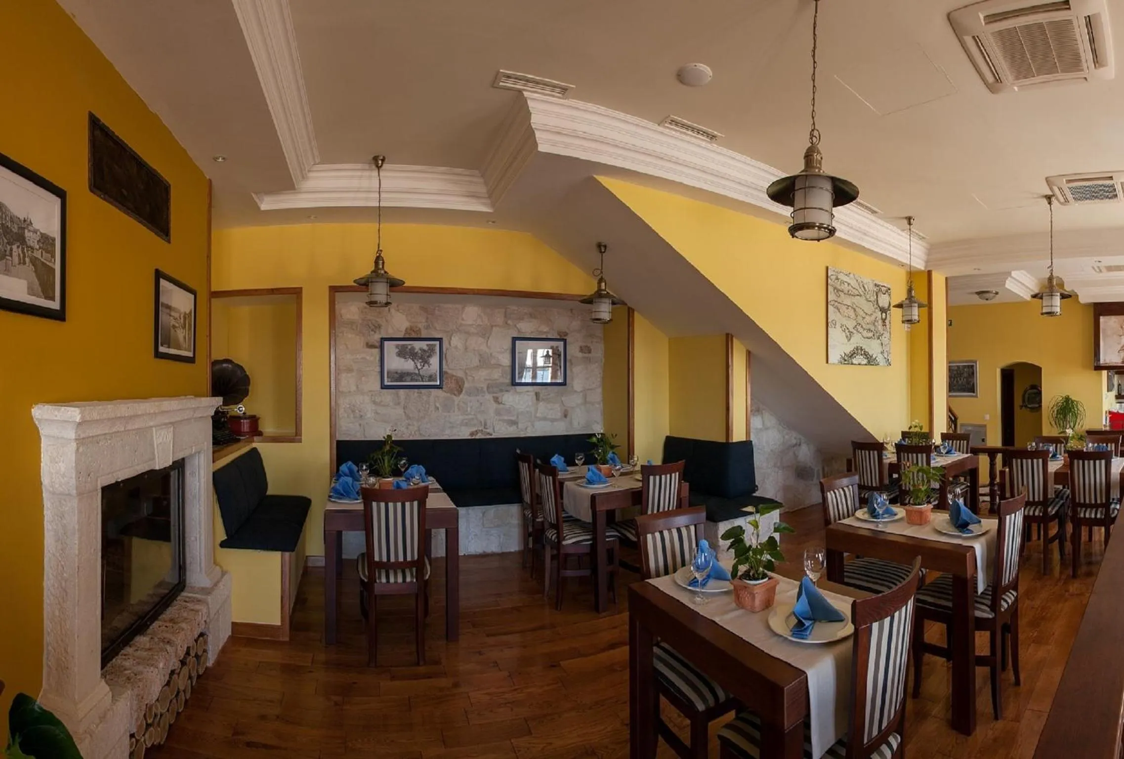 Restaurant/places to eat in Heritage Boutique Hotel Adriatic-Adults only