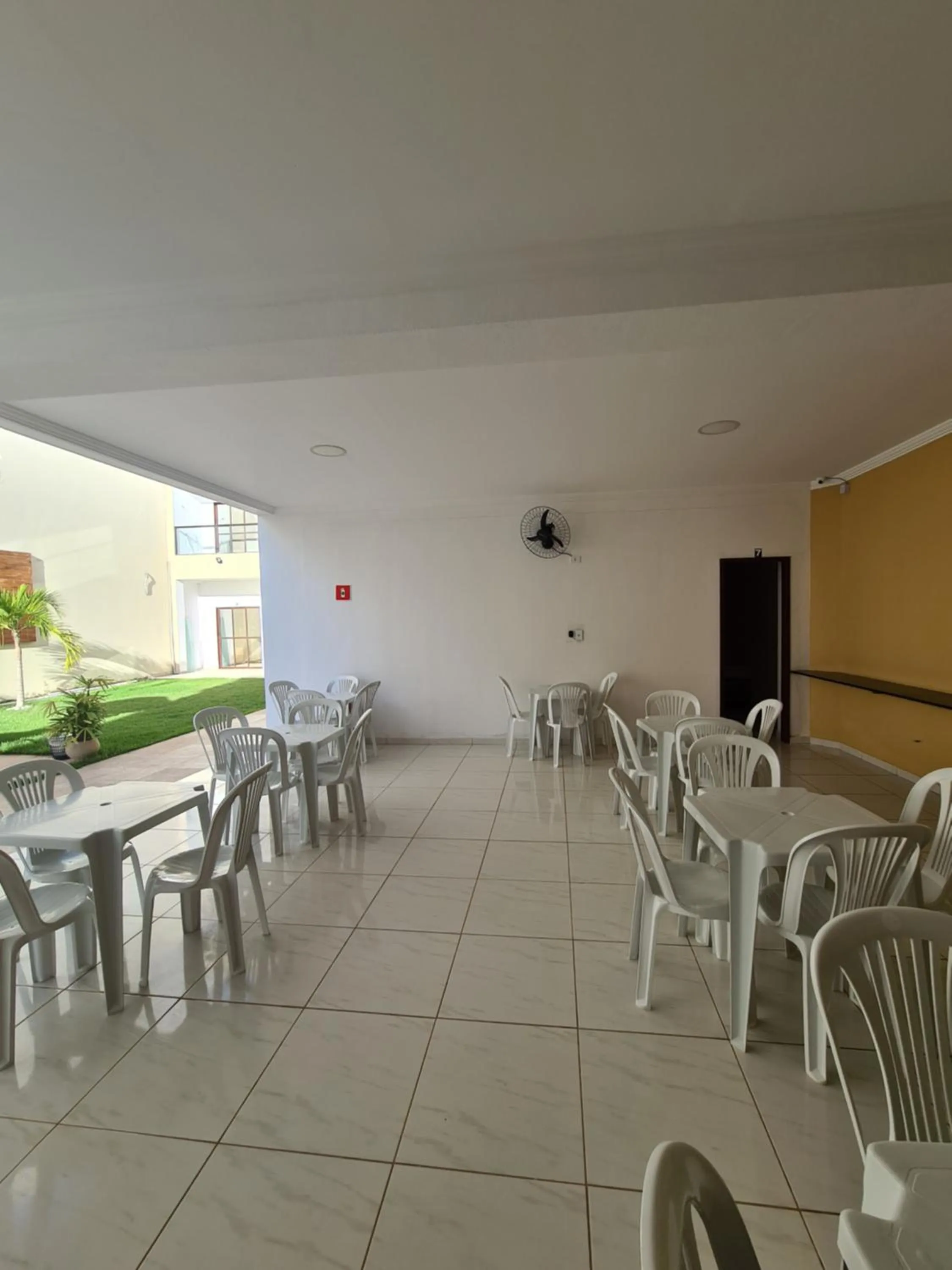 Dining area in Pousada Canto dos Corais