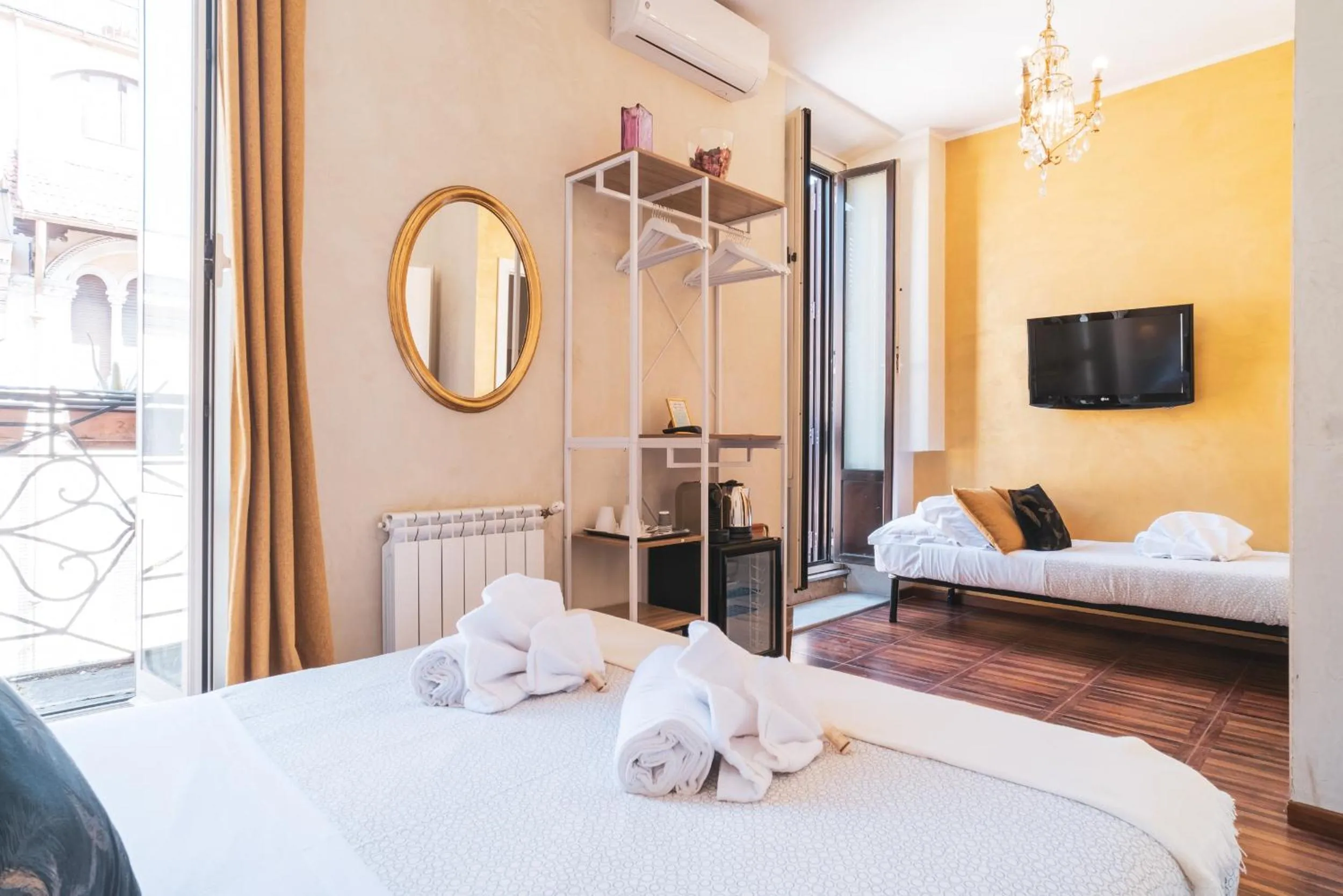 Bed in Golden Rooms Piazza di Spagna