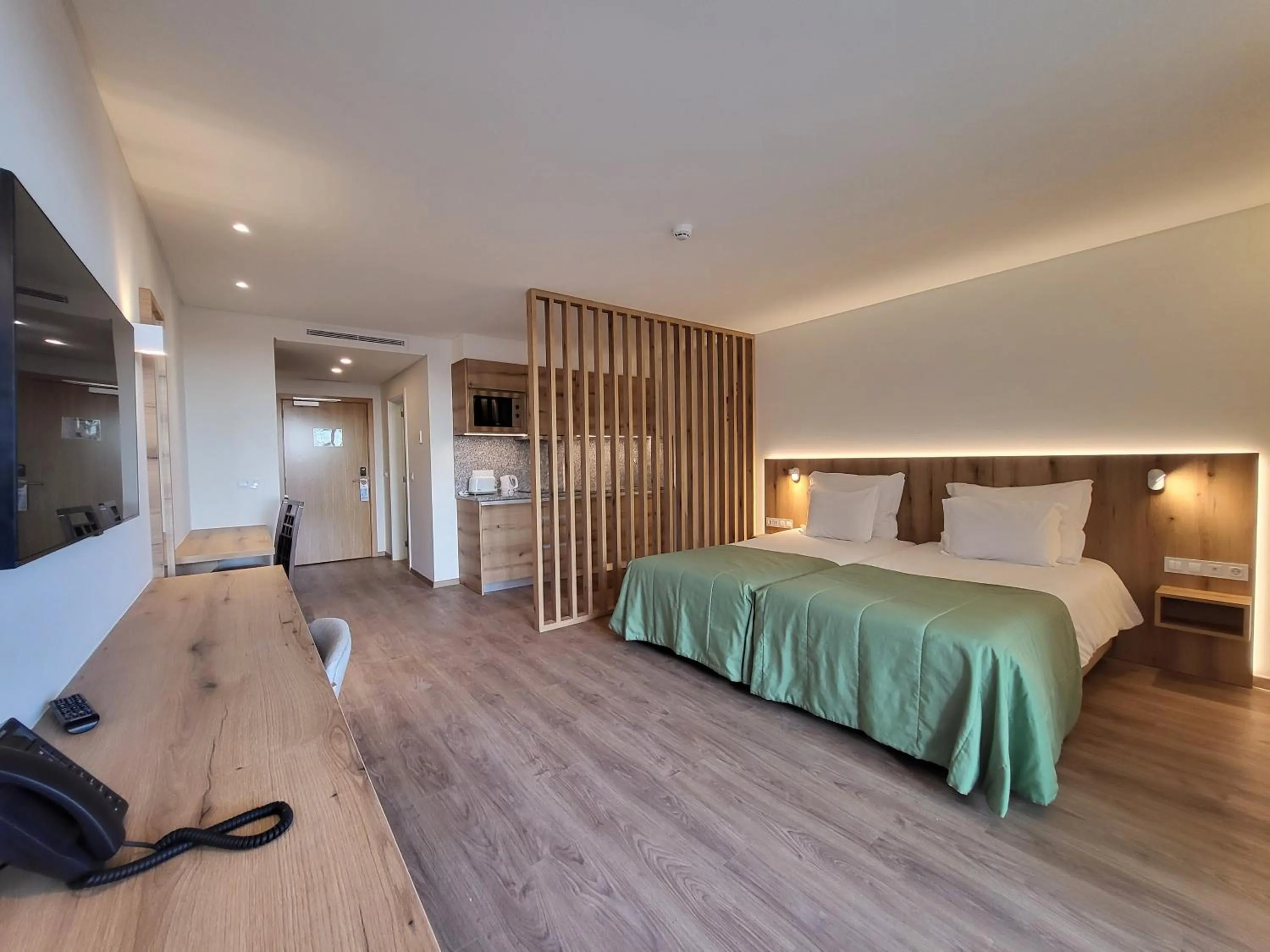 Bedroom, Bed in Hotel Royal Orchid