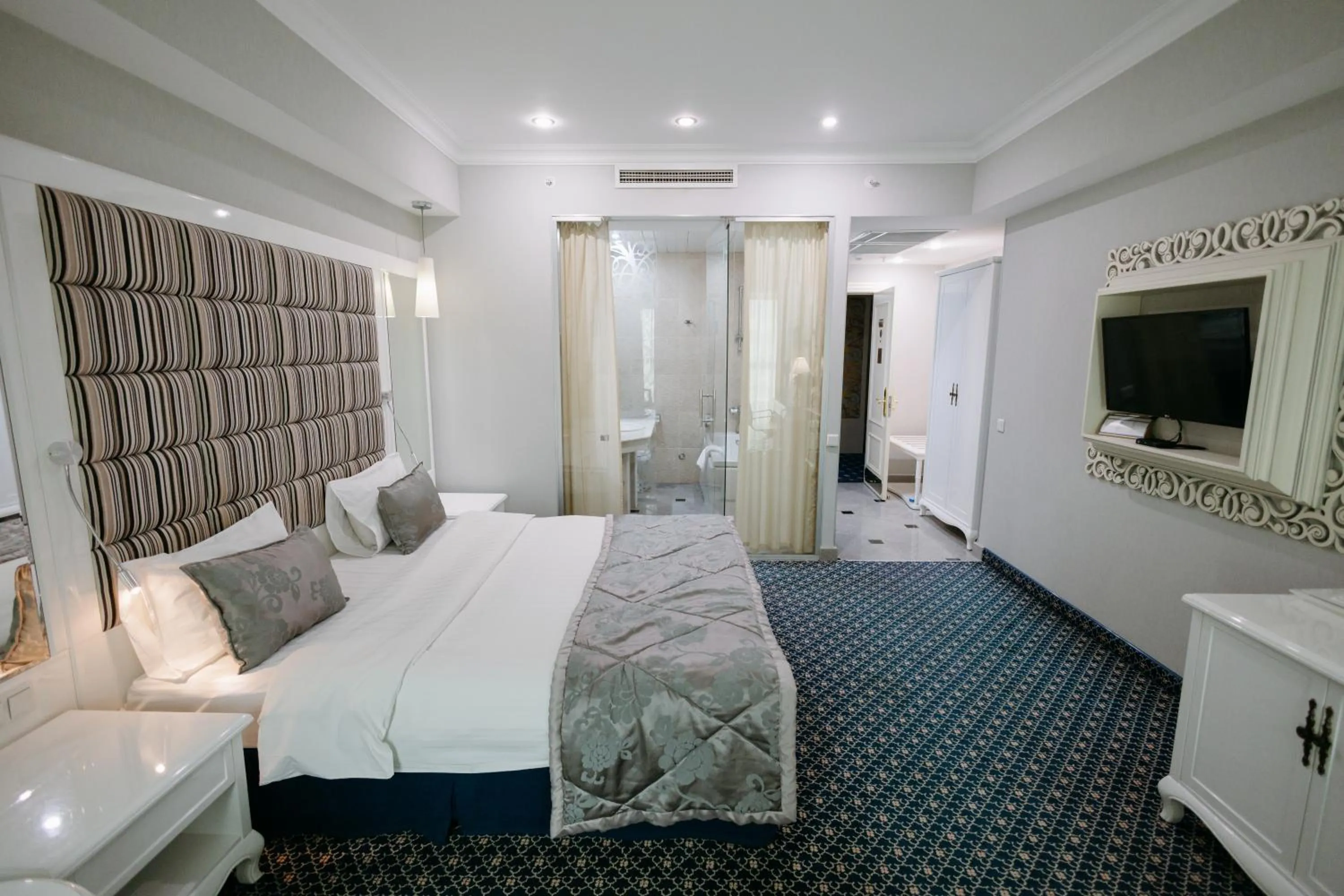 Photo of the whole room, Bed in Kazzhol Hotel Astana