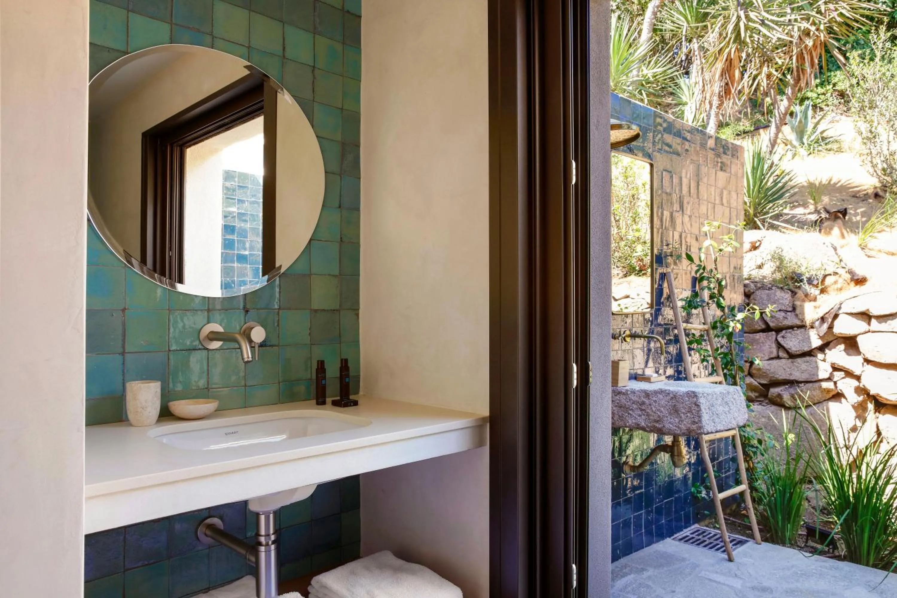 Shower in Domaine Santa Giulia Palace