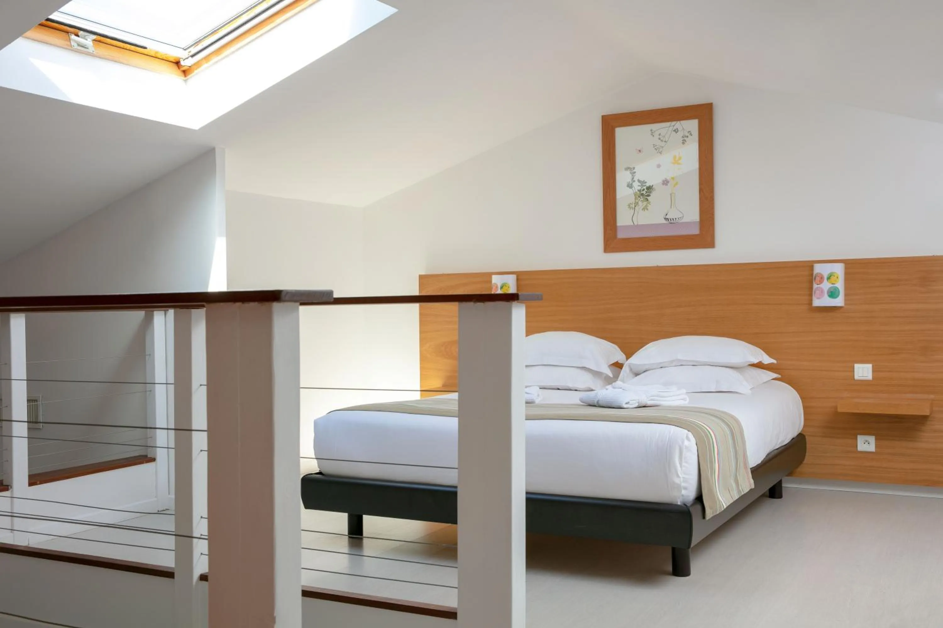 Photo of the whole room, Bed in Domaine Santa Giulia Palace