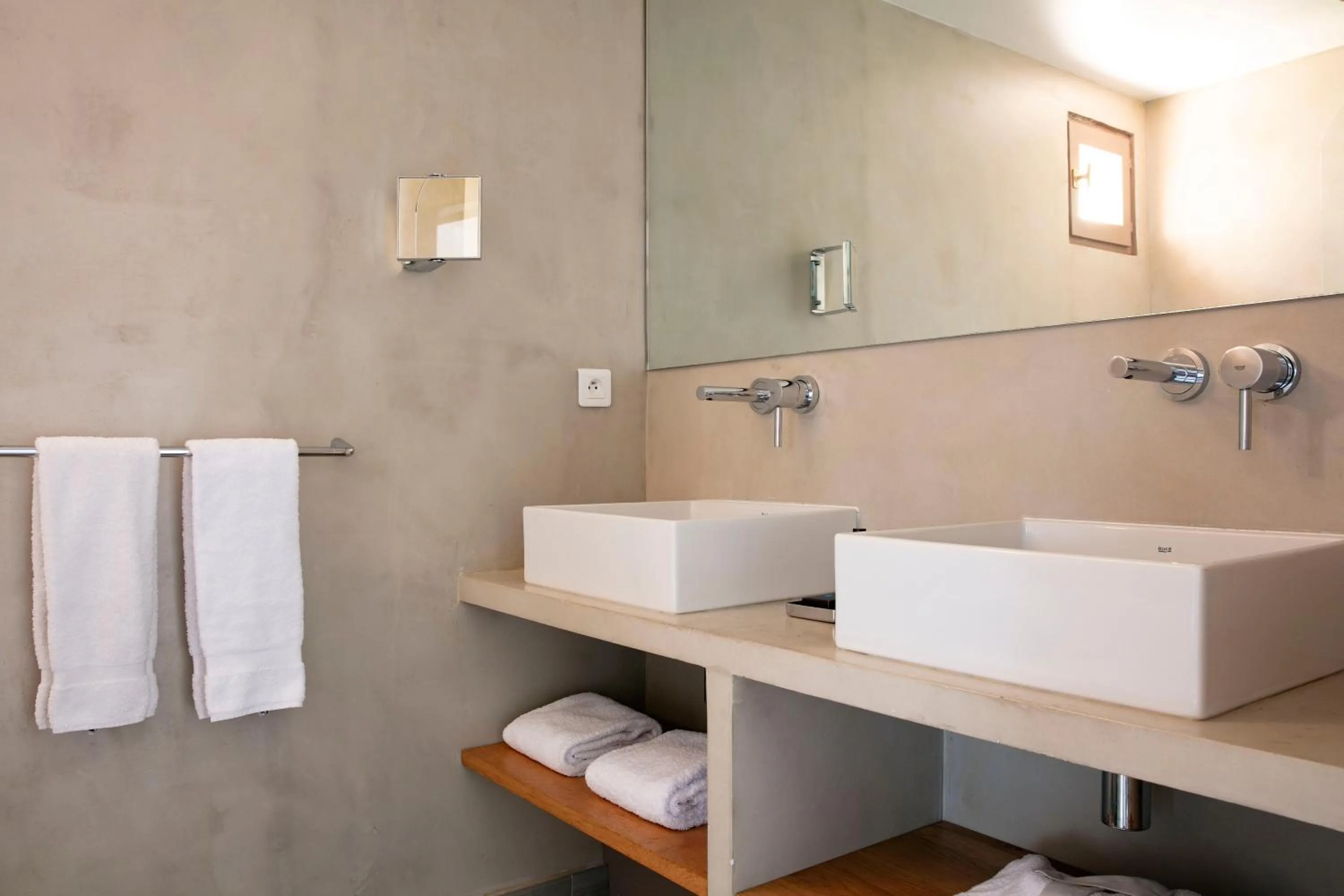 Bathroom in Domaine Santa Giulia Palace