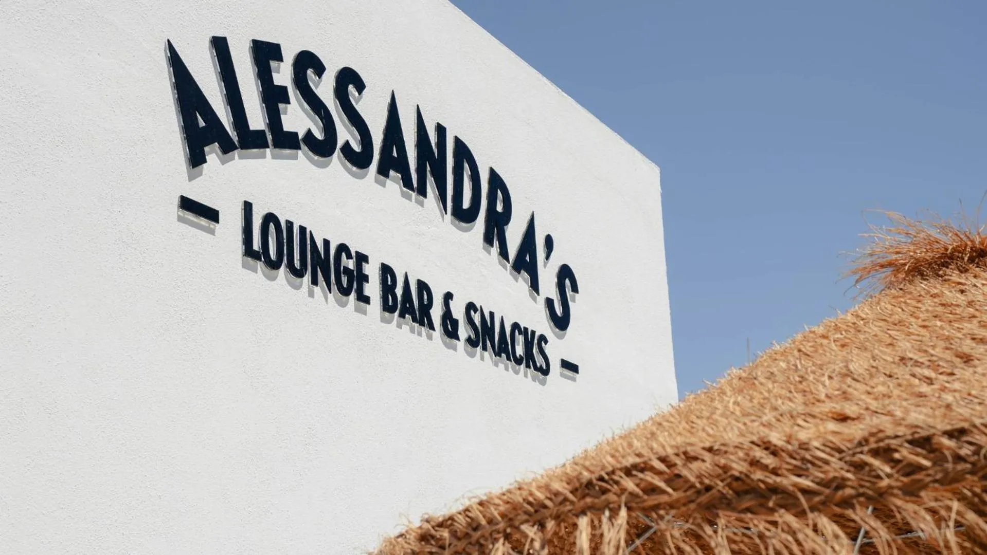 Lounge or bar in Carvi Beach Hotel