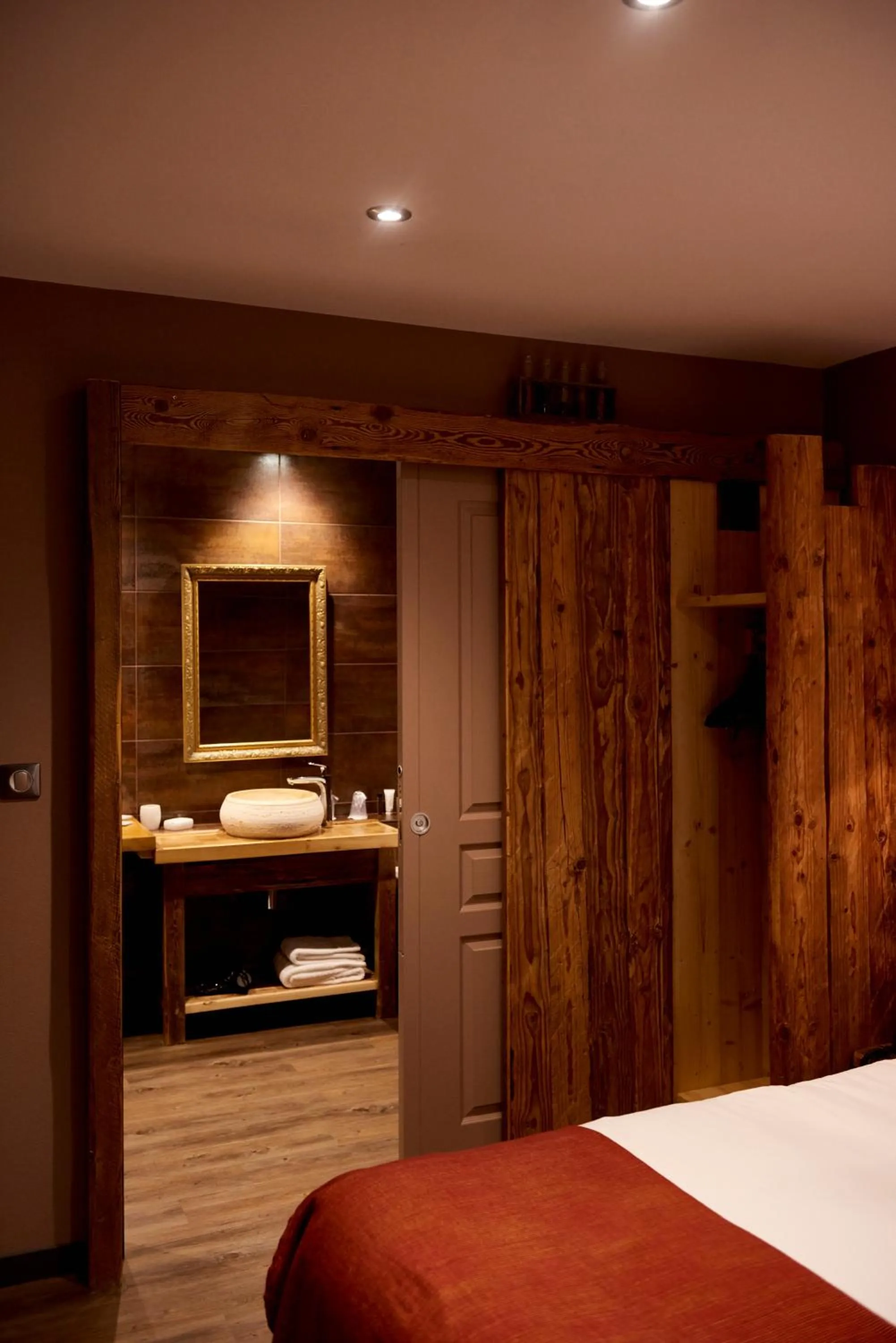 Bathroom in Hôtel Le Manoir des Montagnes