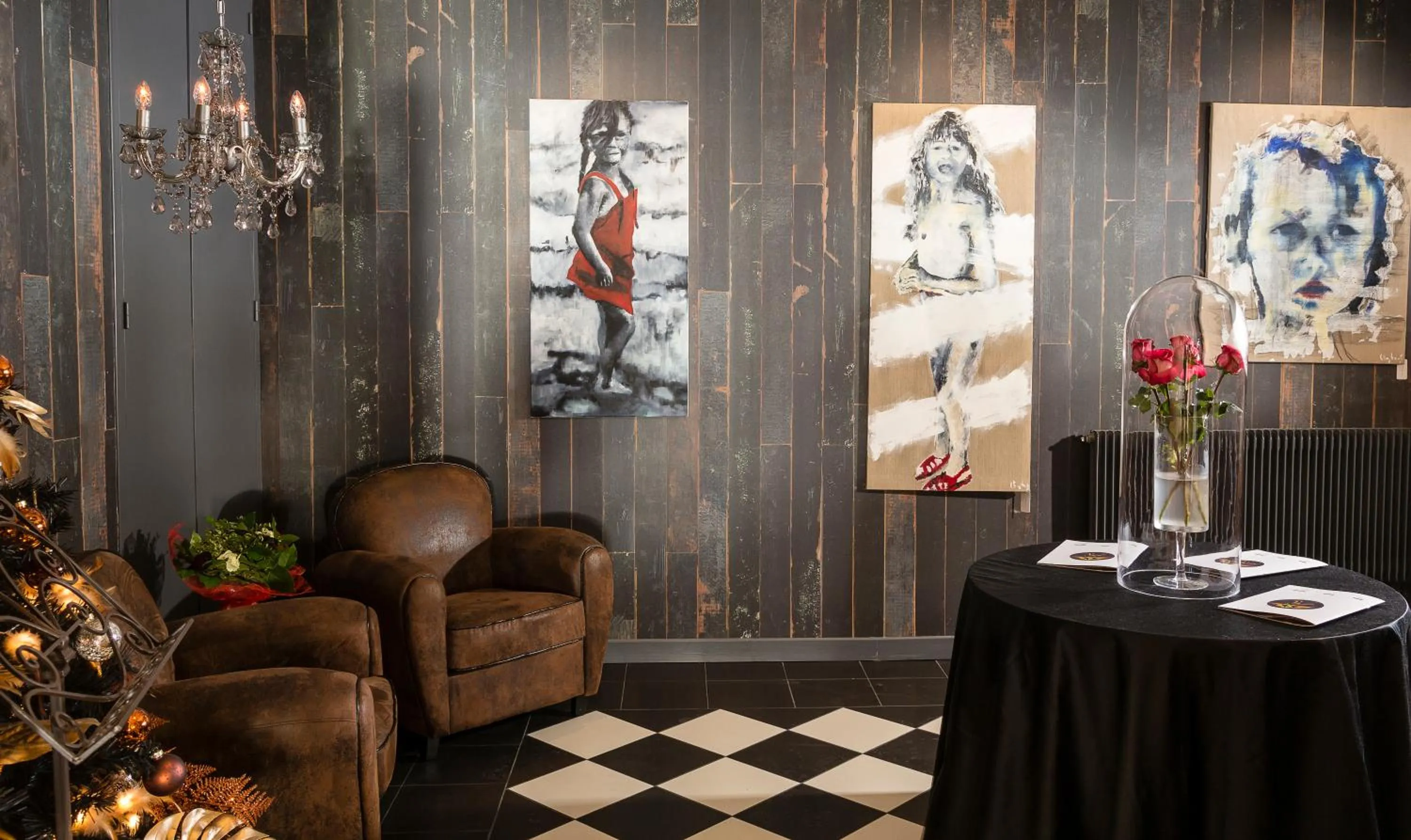 Lobby or reception in Hôtel Le Manoir des Montagnes