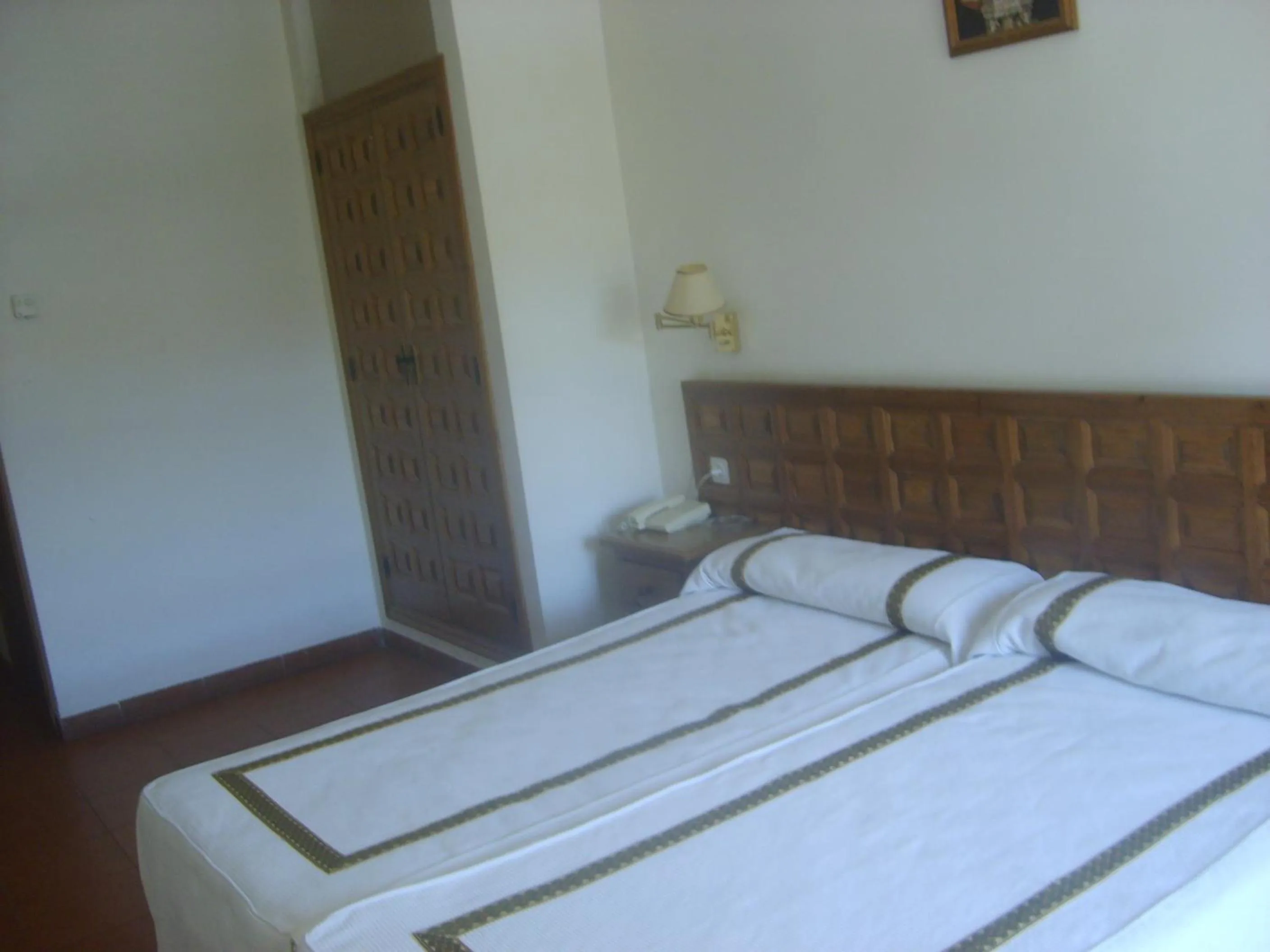 Photo of the whole room, Bed in Hotel Hispanidad