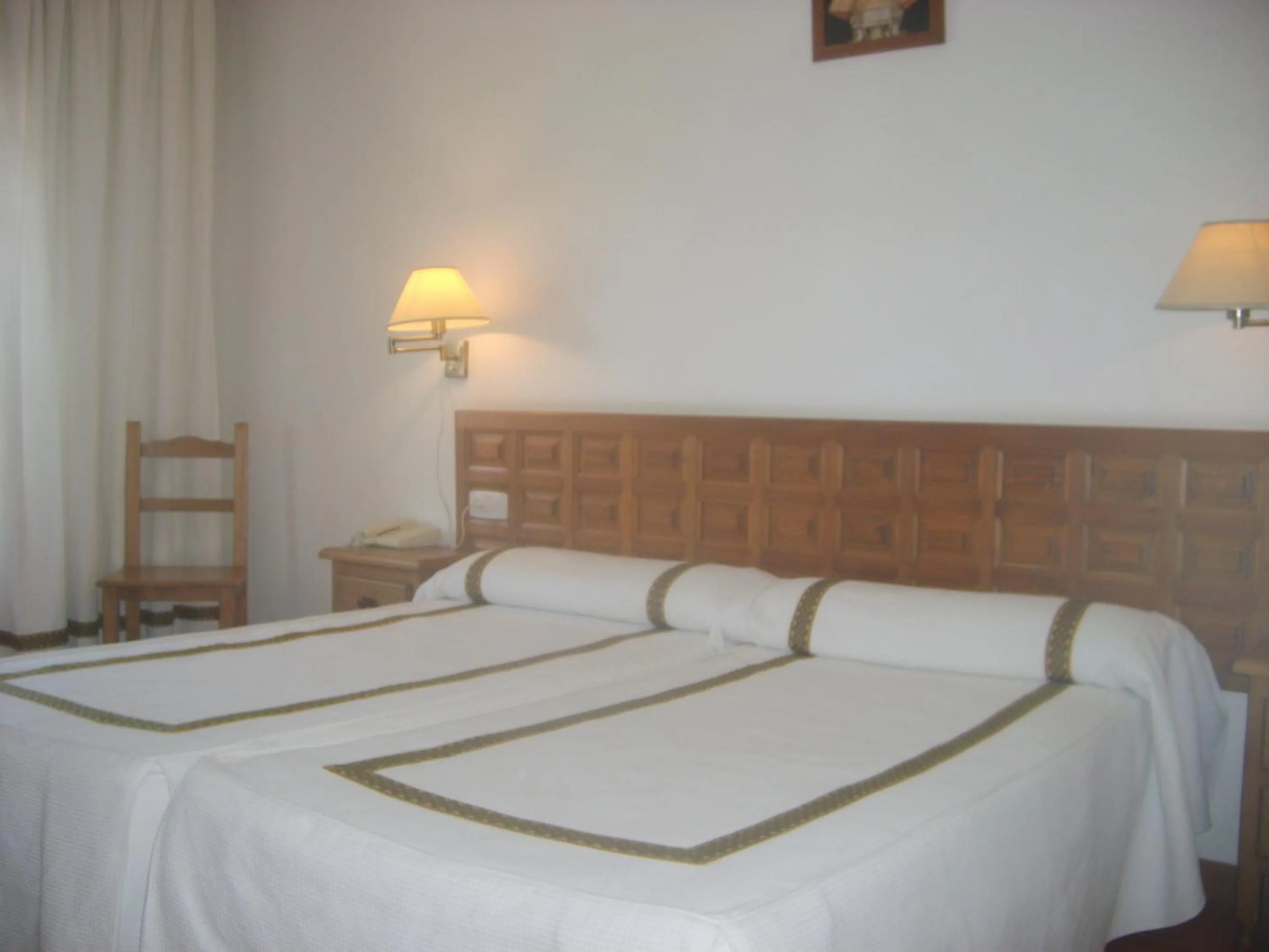 Photo of the whole room, Bed in Hotel Hispanidad