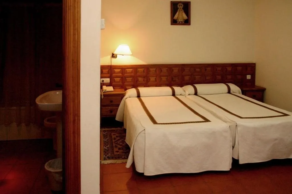 Photo of the whole room, Bed in Hotel Hispanidad