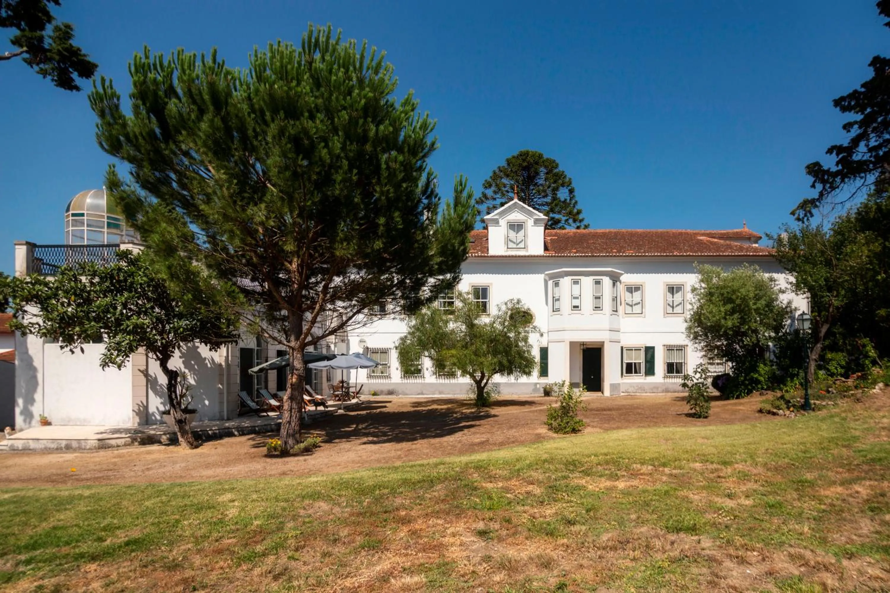 Property building in Casa de Mogofores