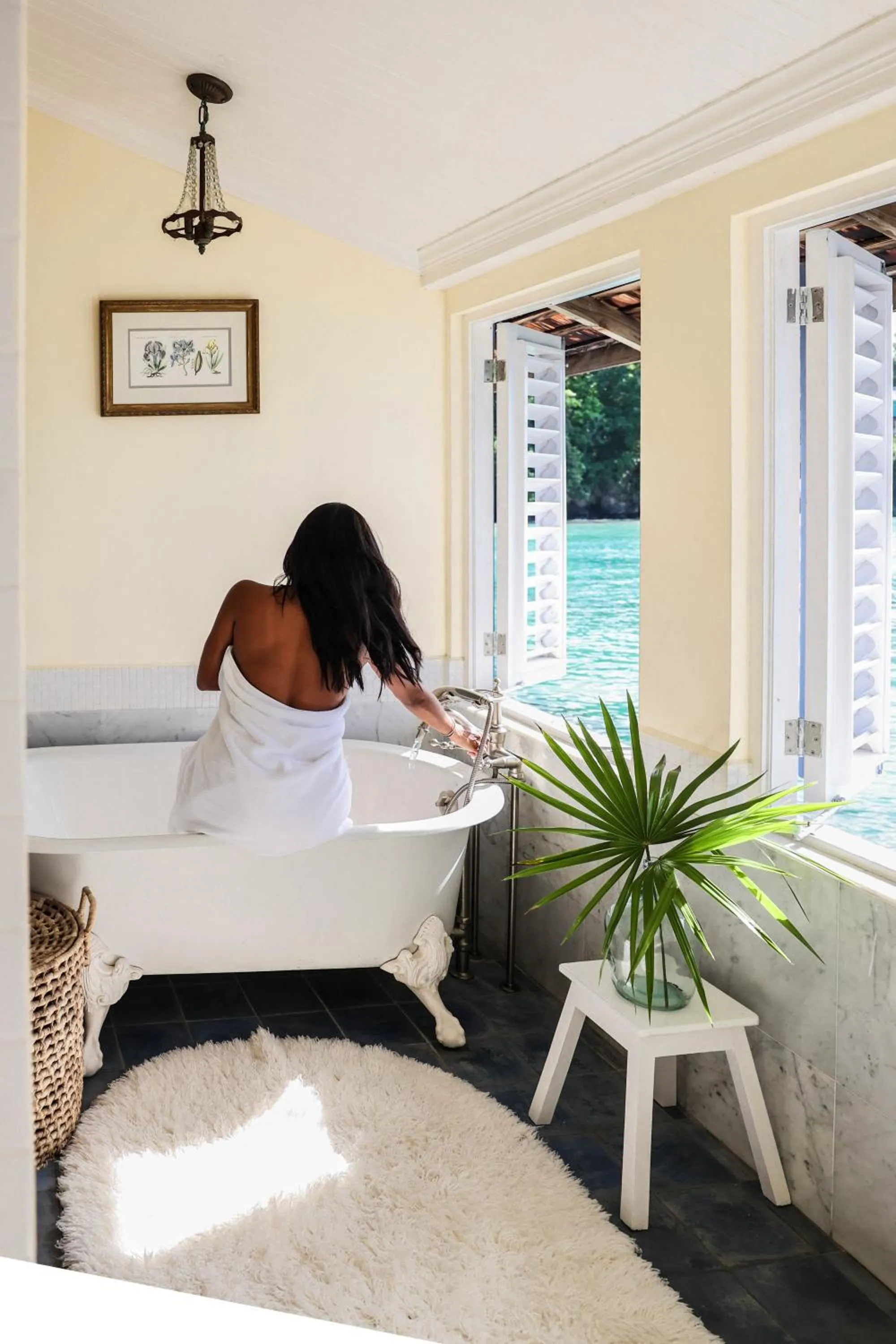 Bathroom, Bed in Jamaica Inn