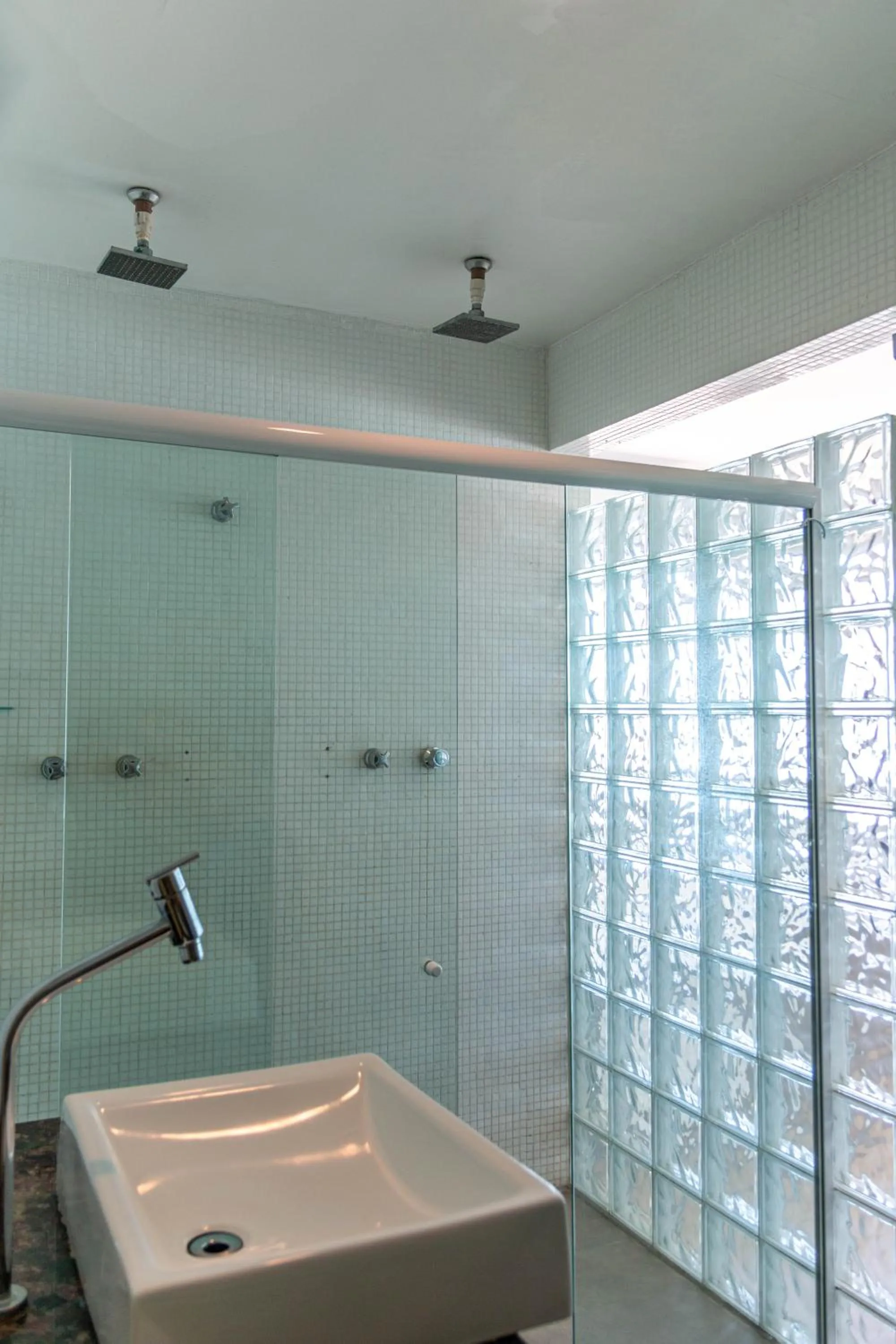 Shower in Pousada La Bella Luna