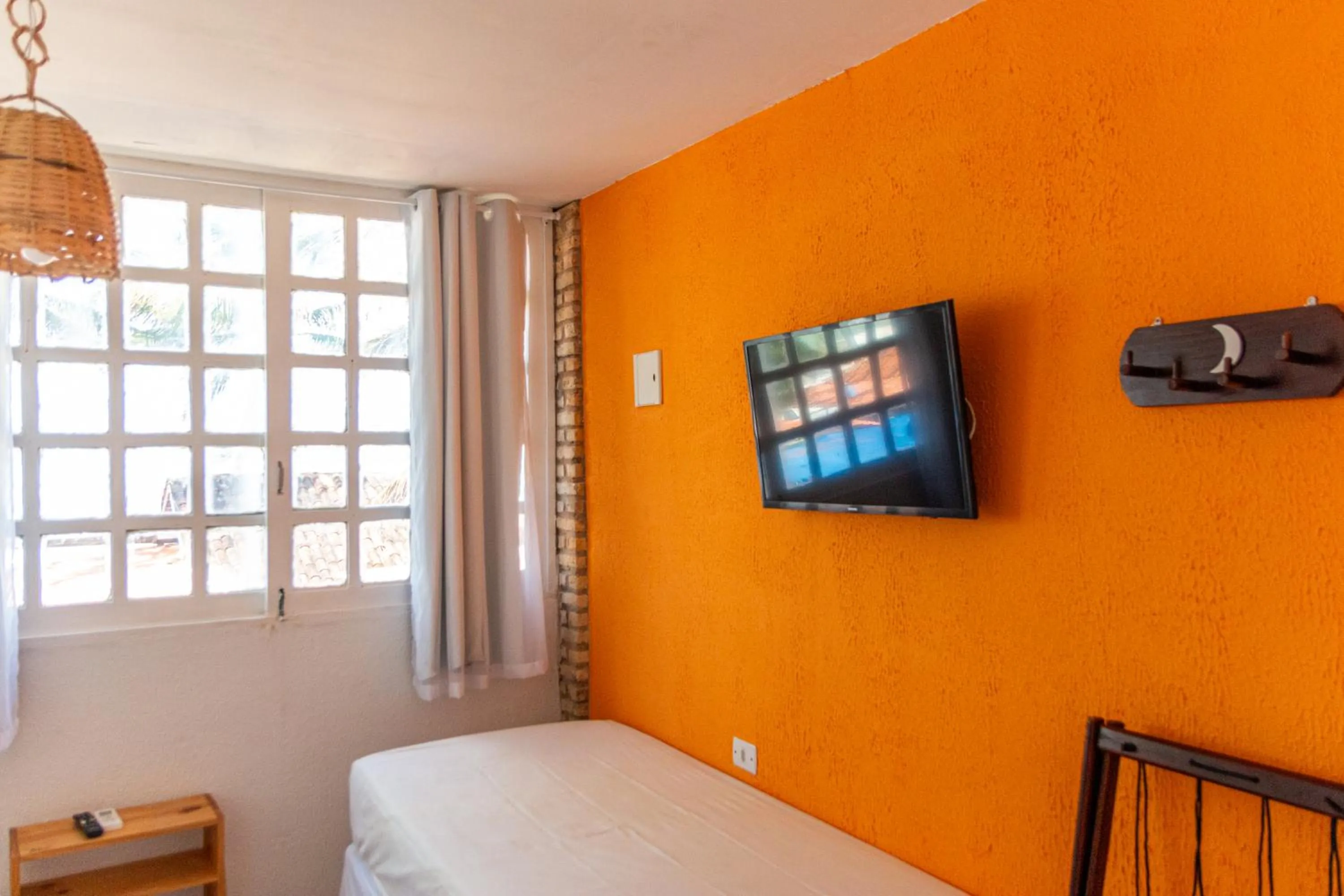 TV and multimedia, Bed in Pousada La Bella Luna