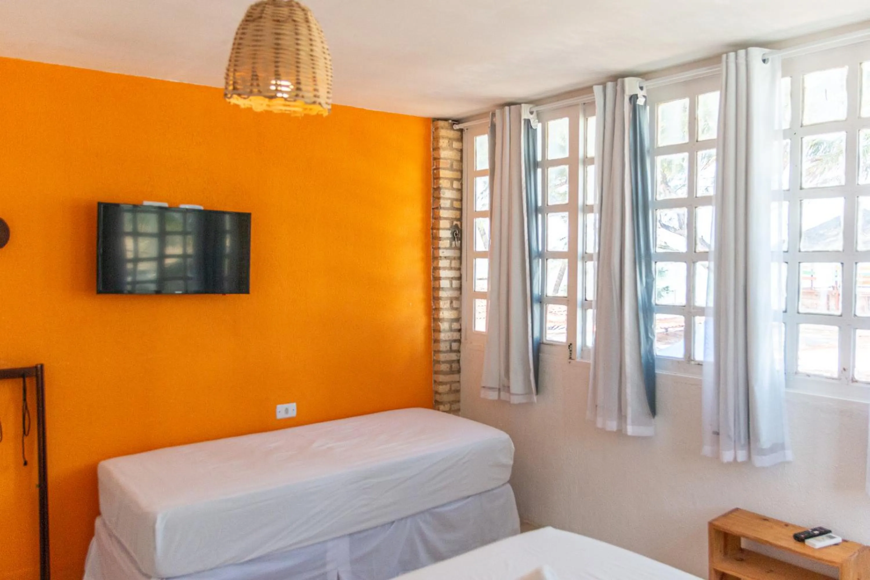 TV and multimedia, Bed in Pousada La Bella Luna