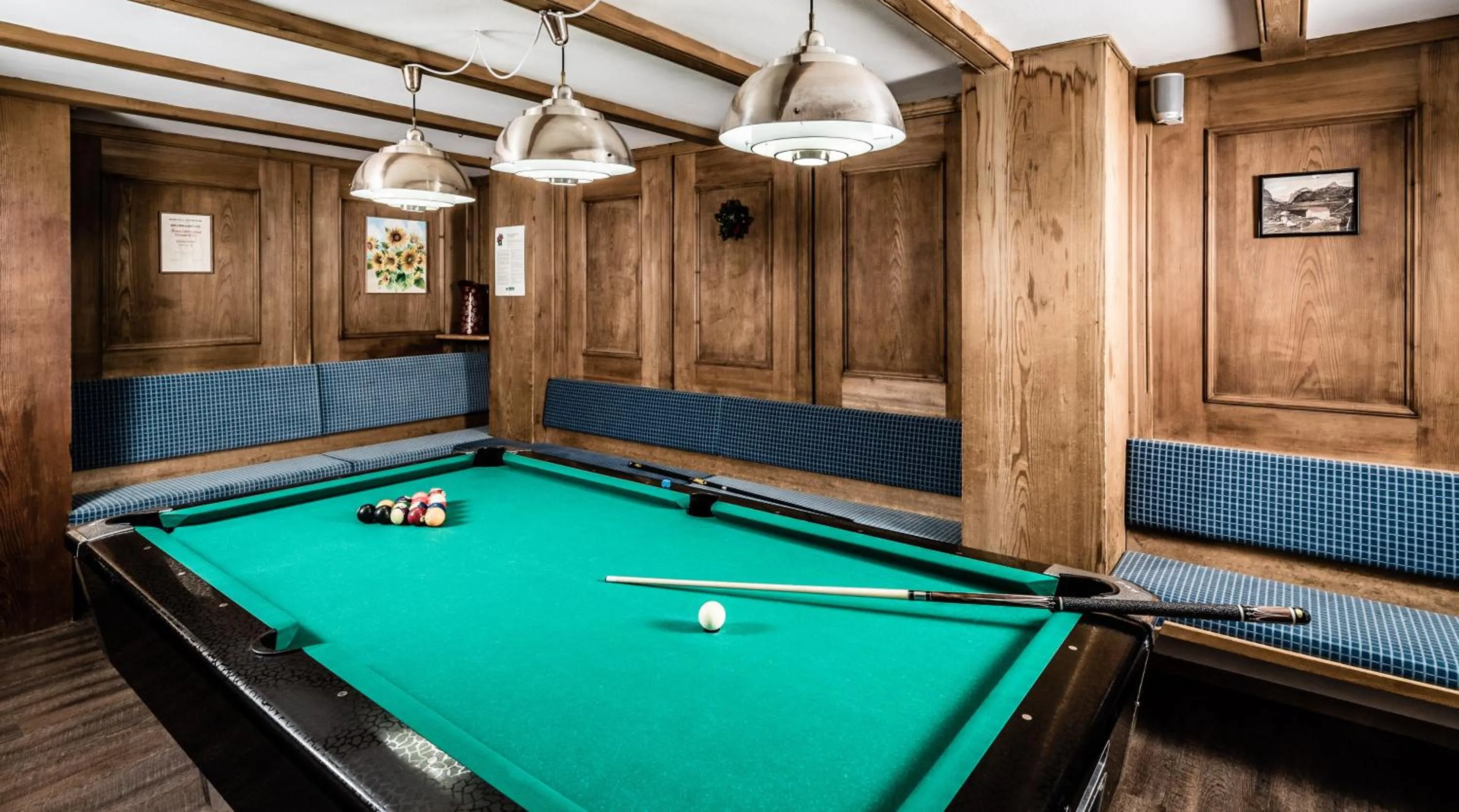 Billiard in Hotel Continental Dolomites