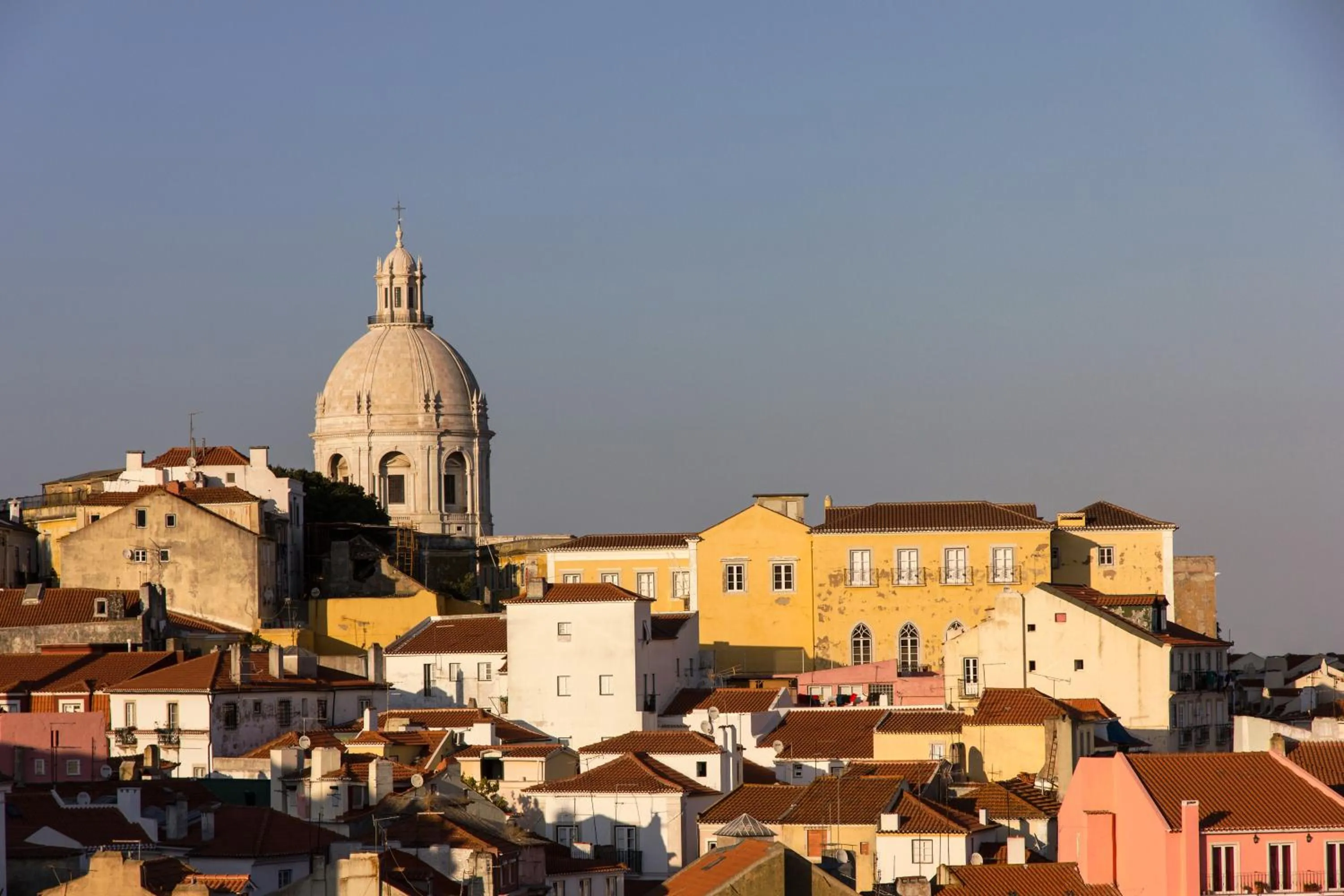 Alfama District by be@home