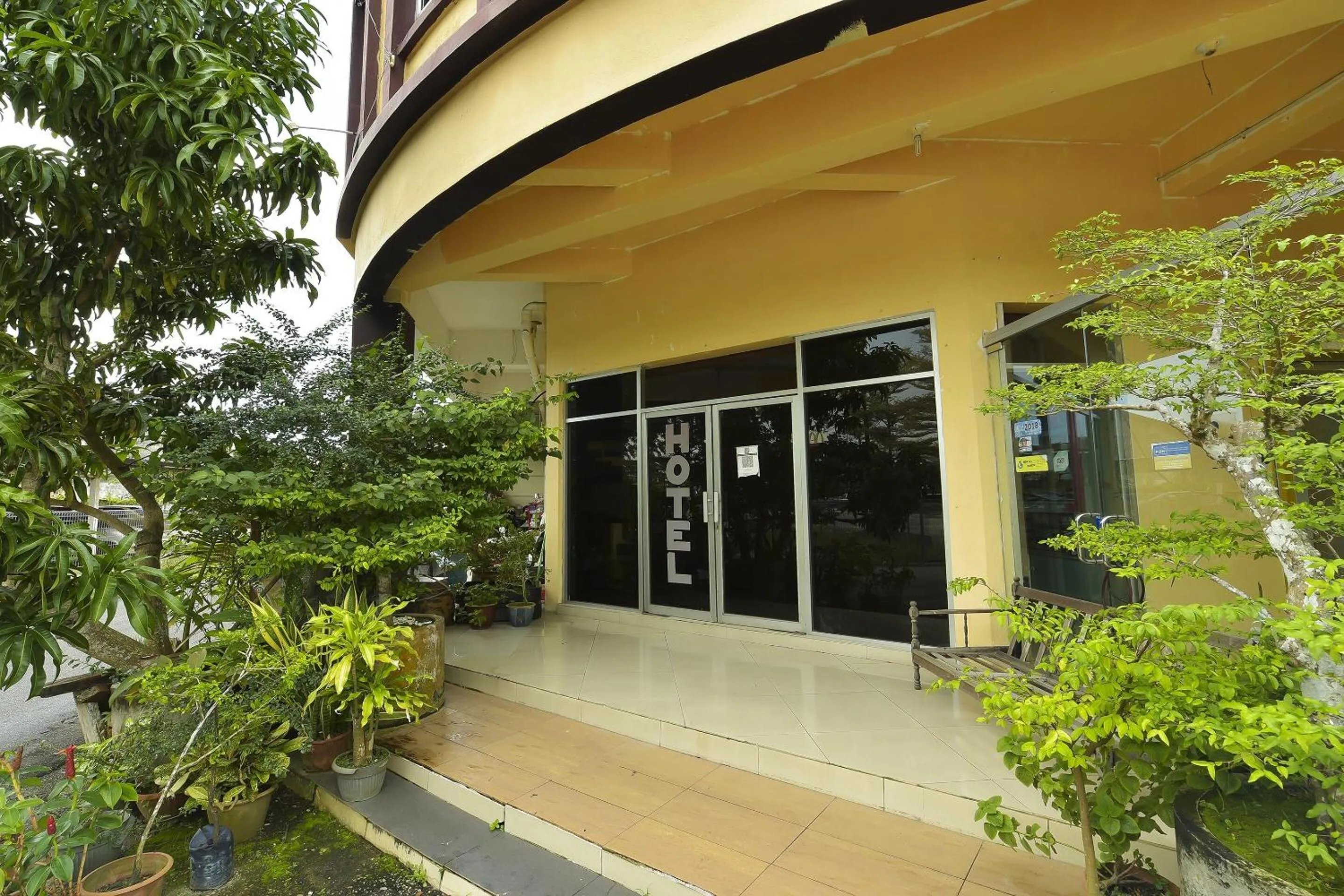 Facade/entrance in Hotel O Sam Huat Hotel