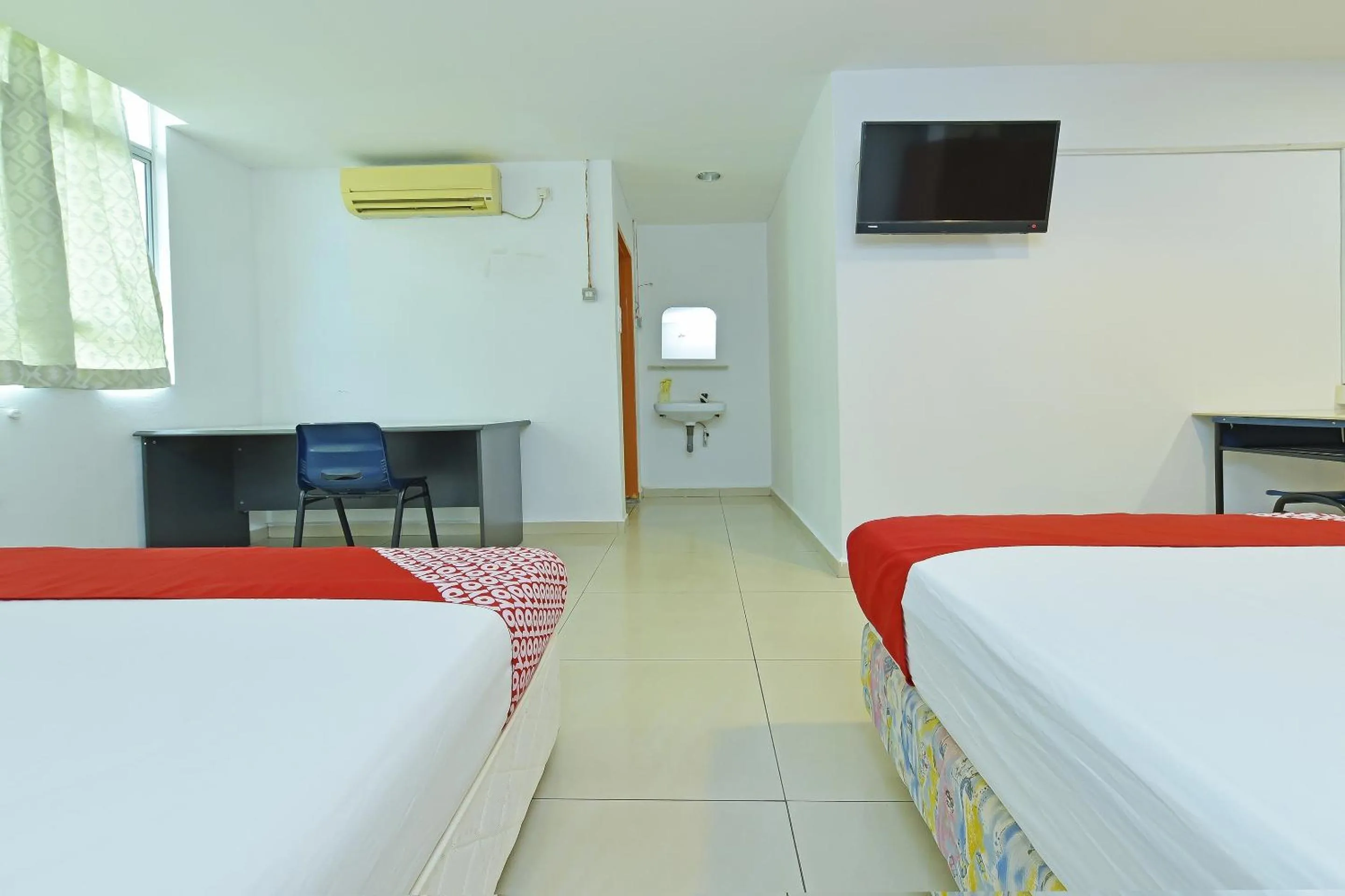 Bedroom, Bed in Hotel O Sam Huat Hotel