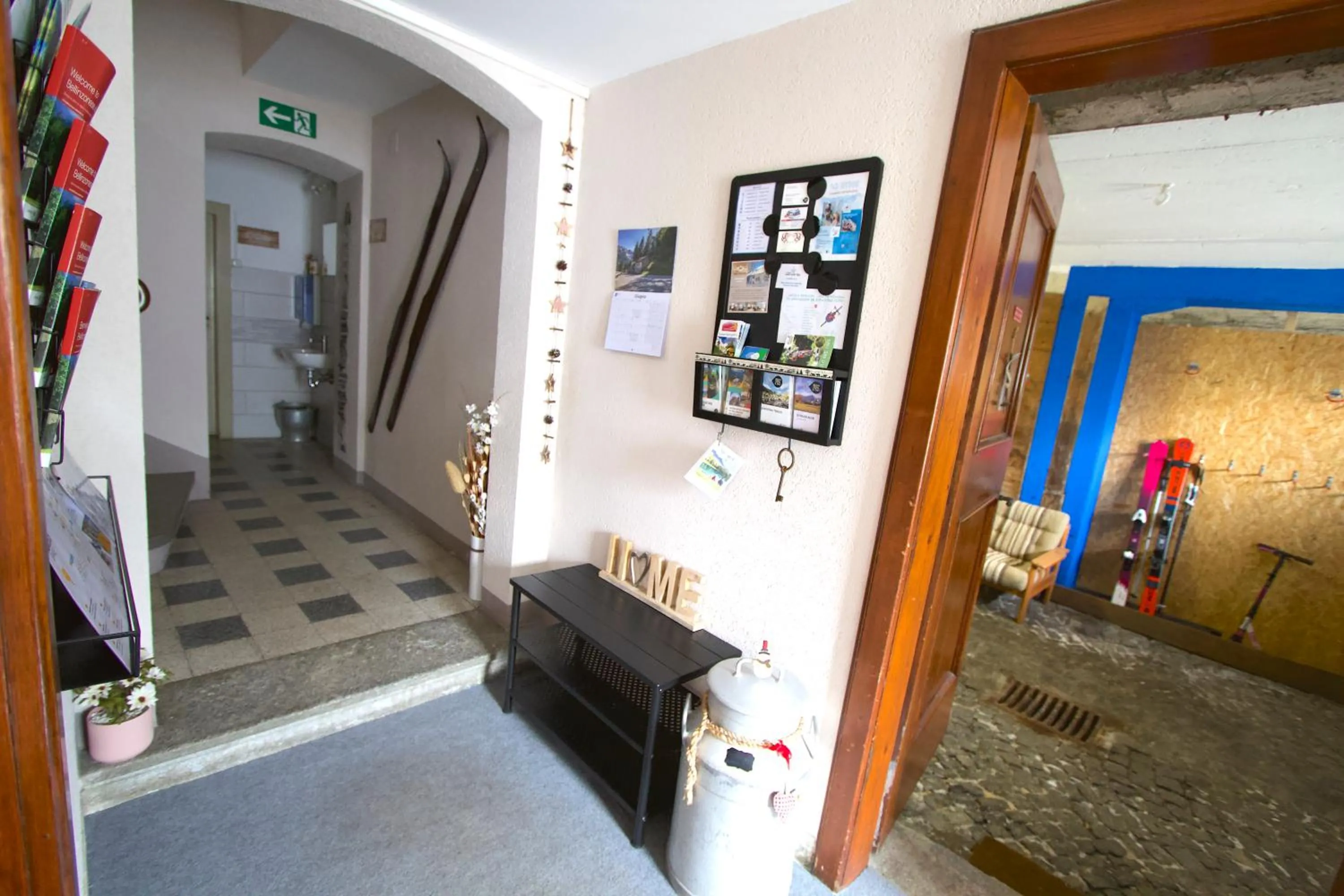 Lobby or reception in Chalet Cuore delle Alpi