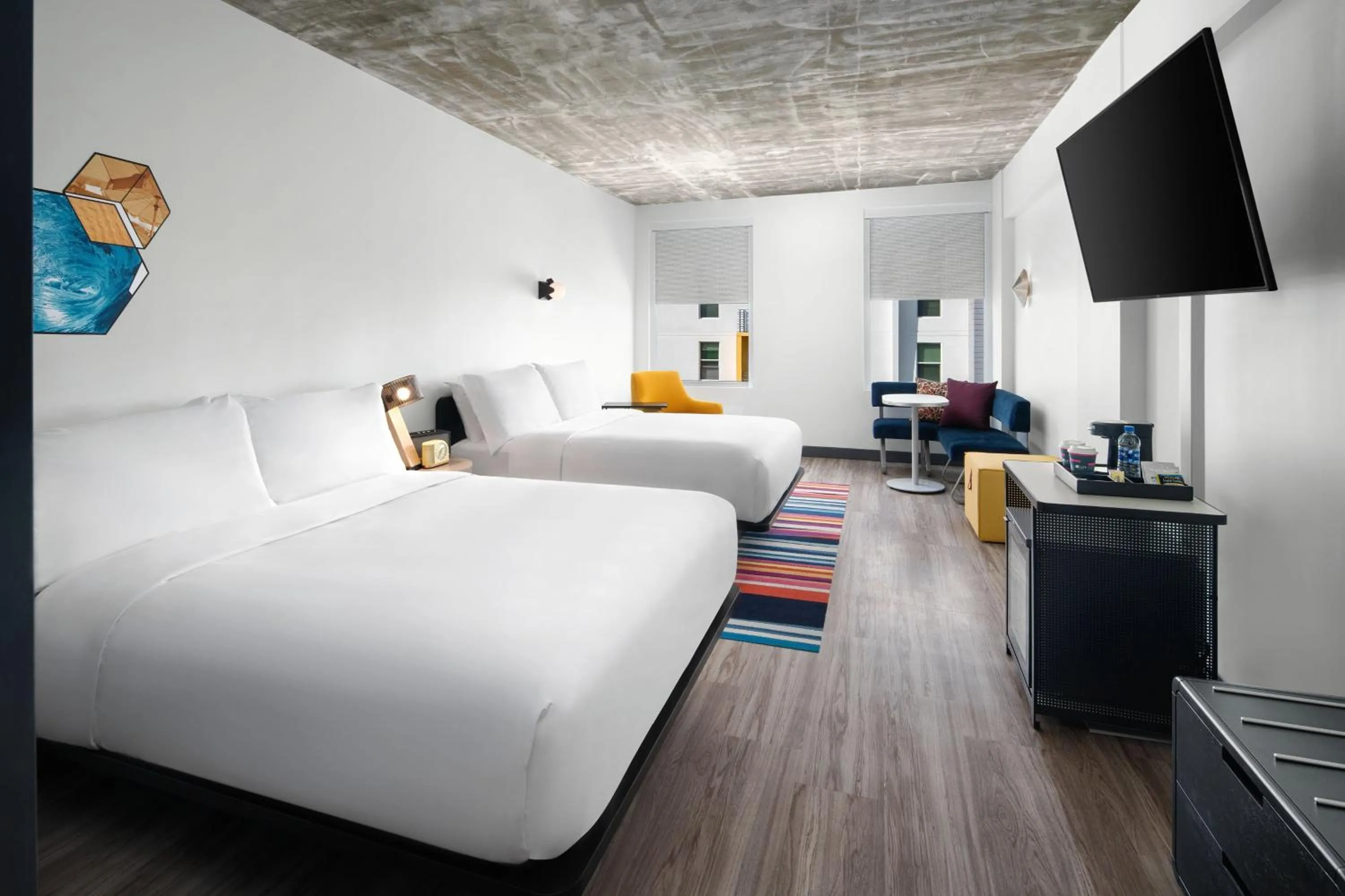 Photo of the whole room, Bed in Aloft Delray Beach