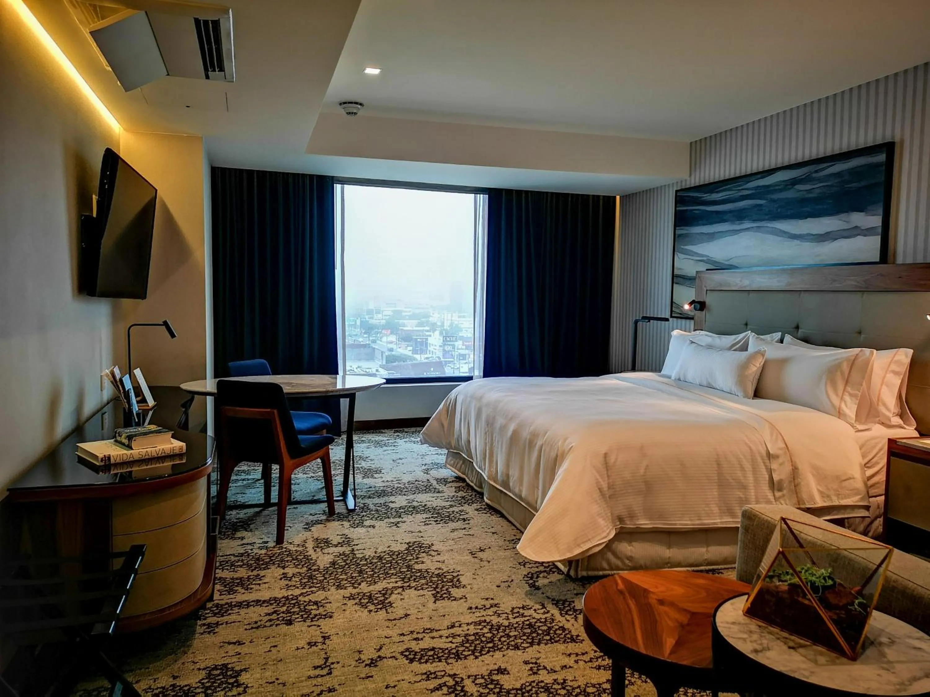 Bed in The Westin Monterrey Valle