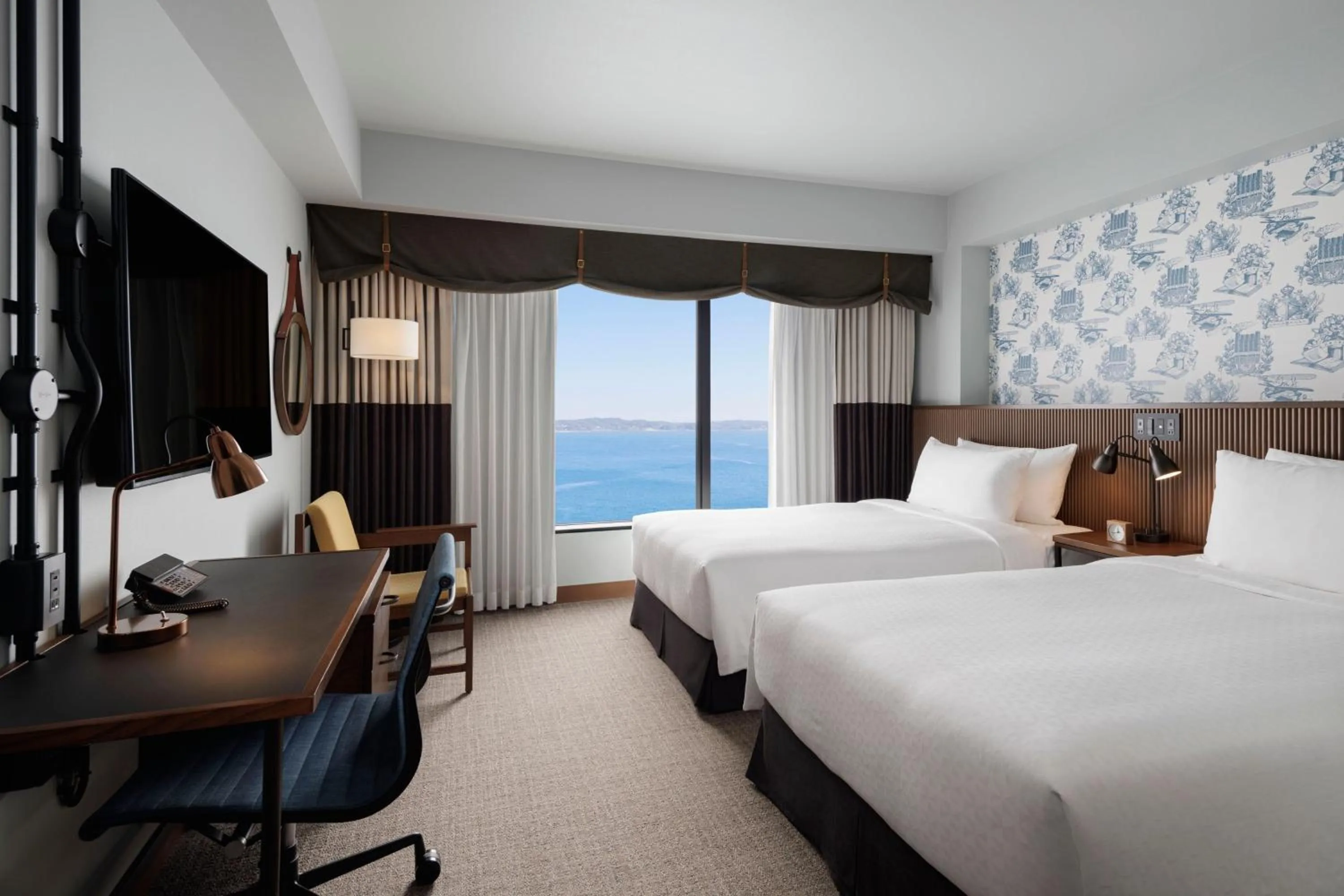 Photo of the whole room, Bed in Four Points by Sheraton Nagoya, Chubu International Airport