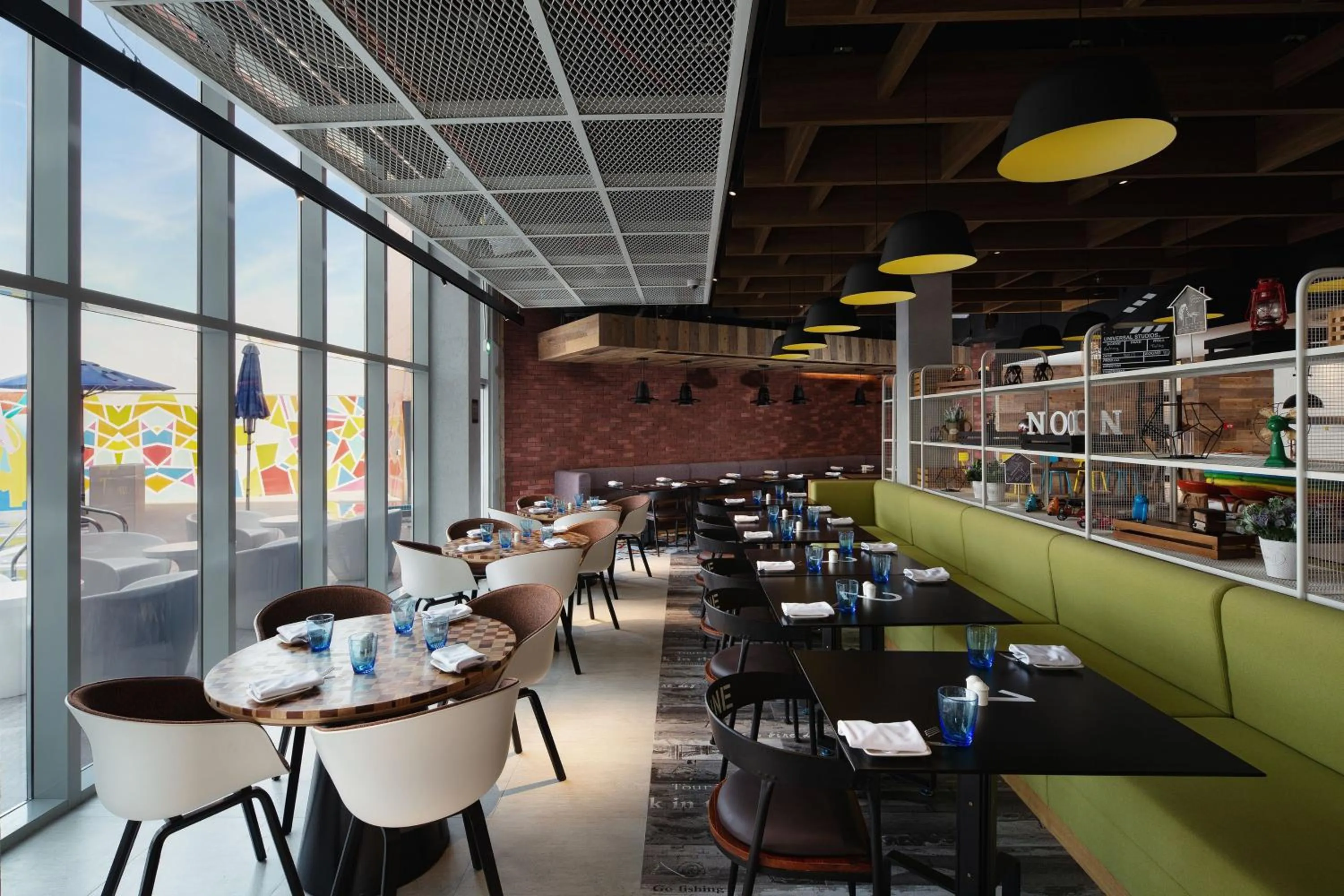 Restaurant/places to eat in Aloft Dubai South