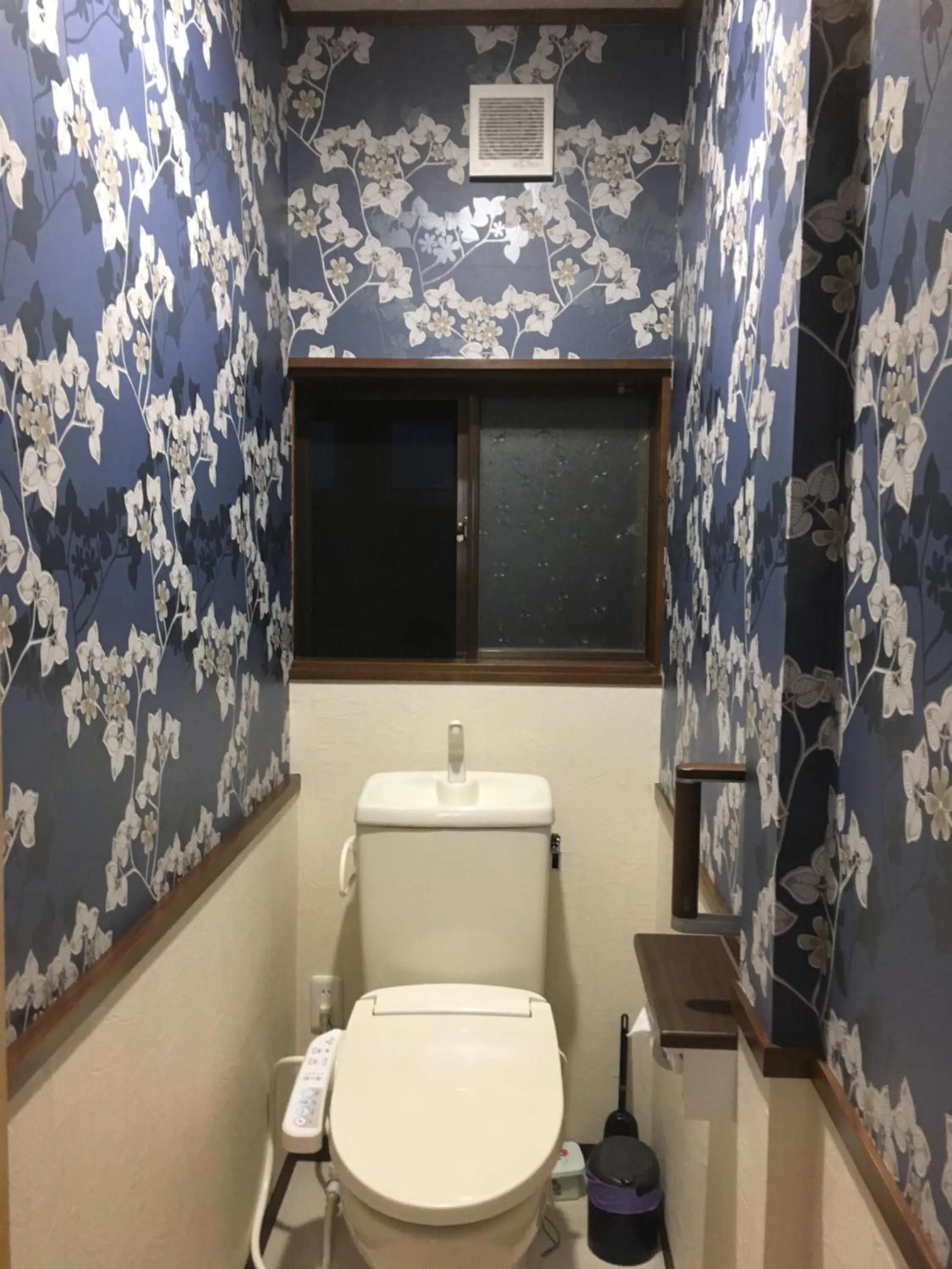 Toilet in Guest House Hostel yukuru