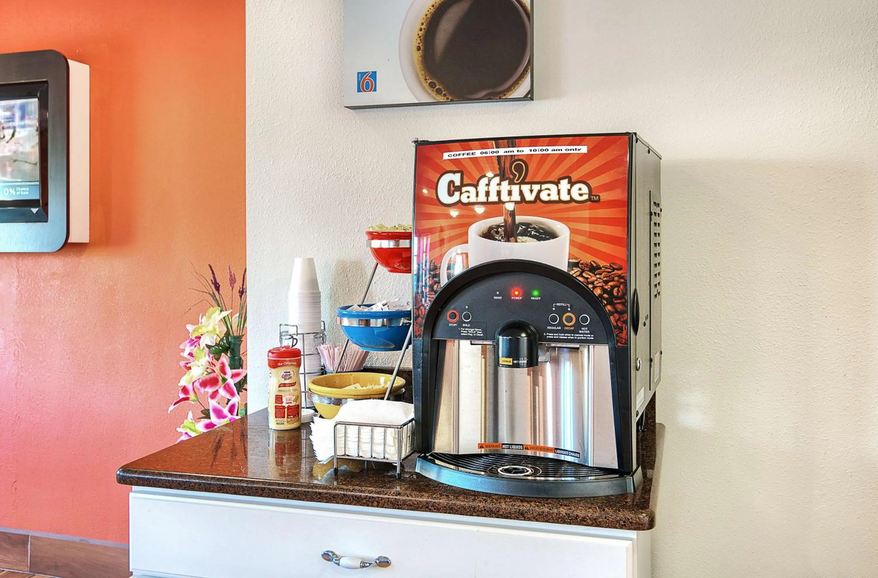 Lobby or reception in Motel 6-Harrisonburg, VA - South