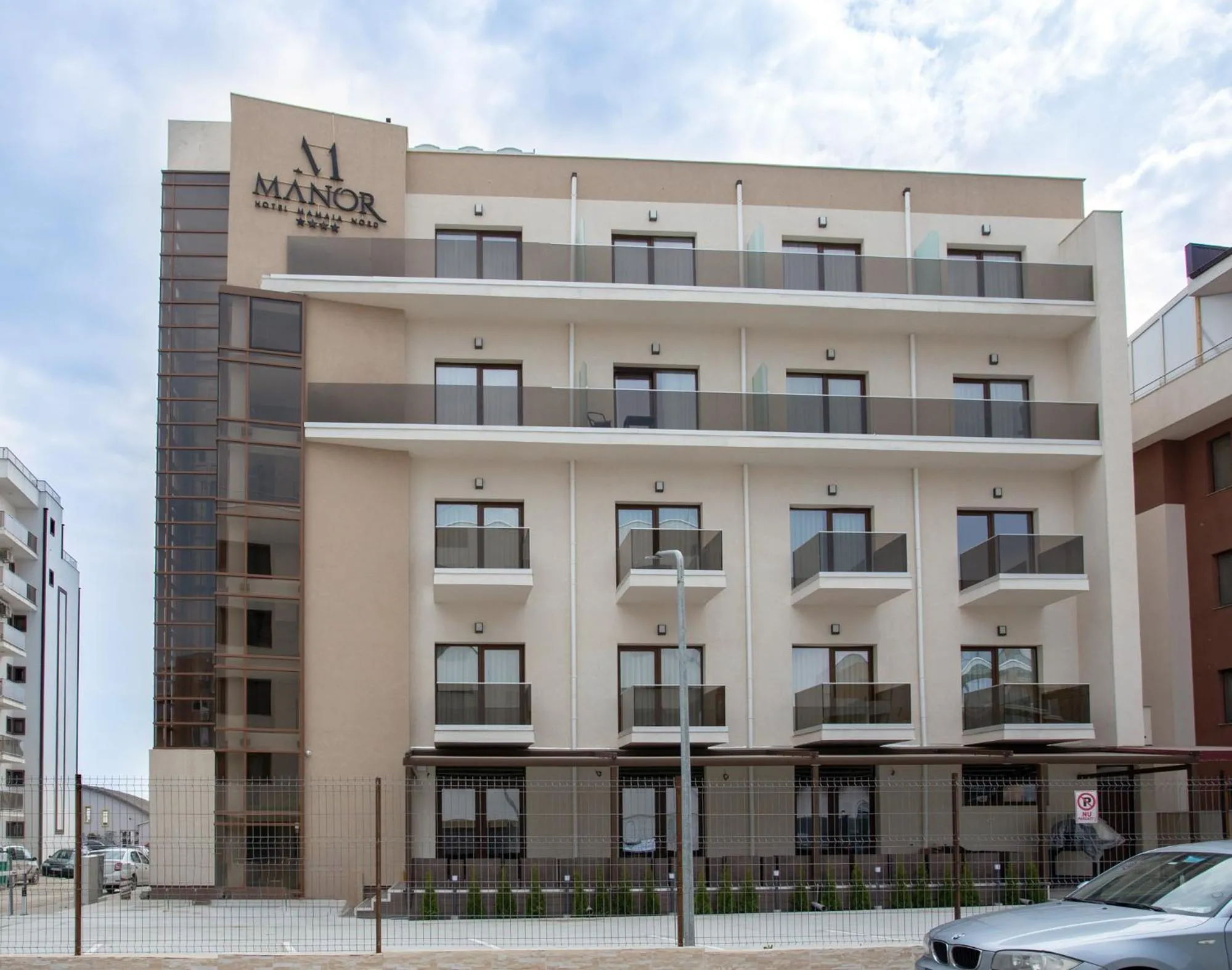 Property building in Hotel Manor