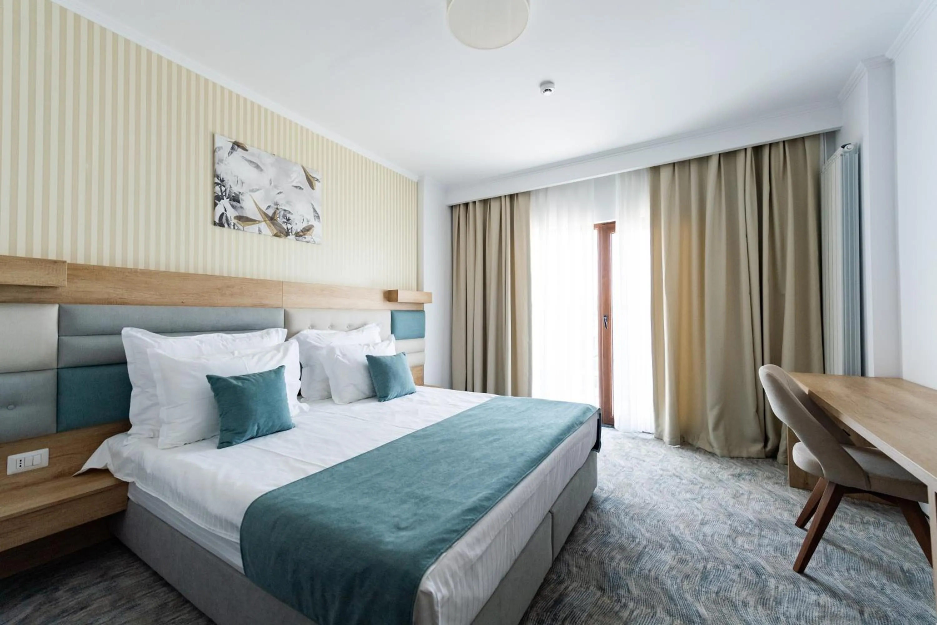 Photo of the whole room, Bed in Hotel Manor