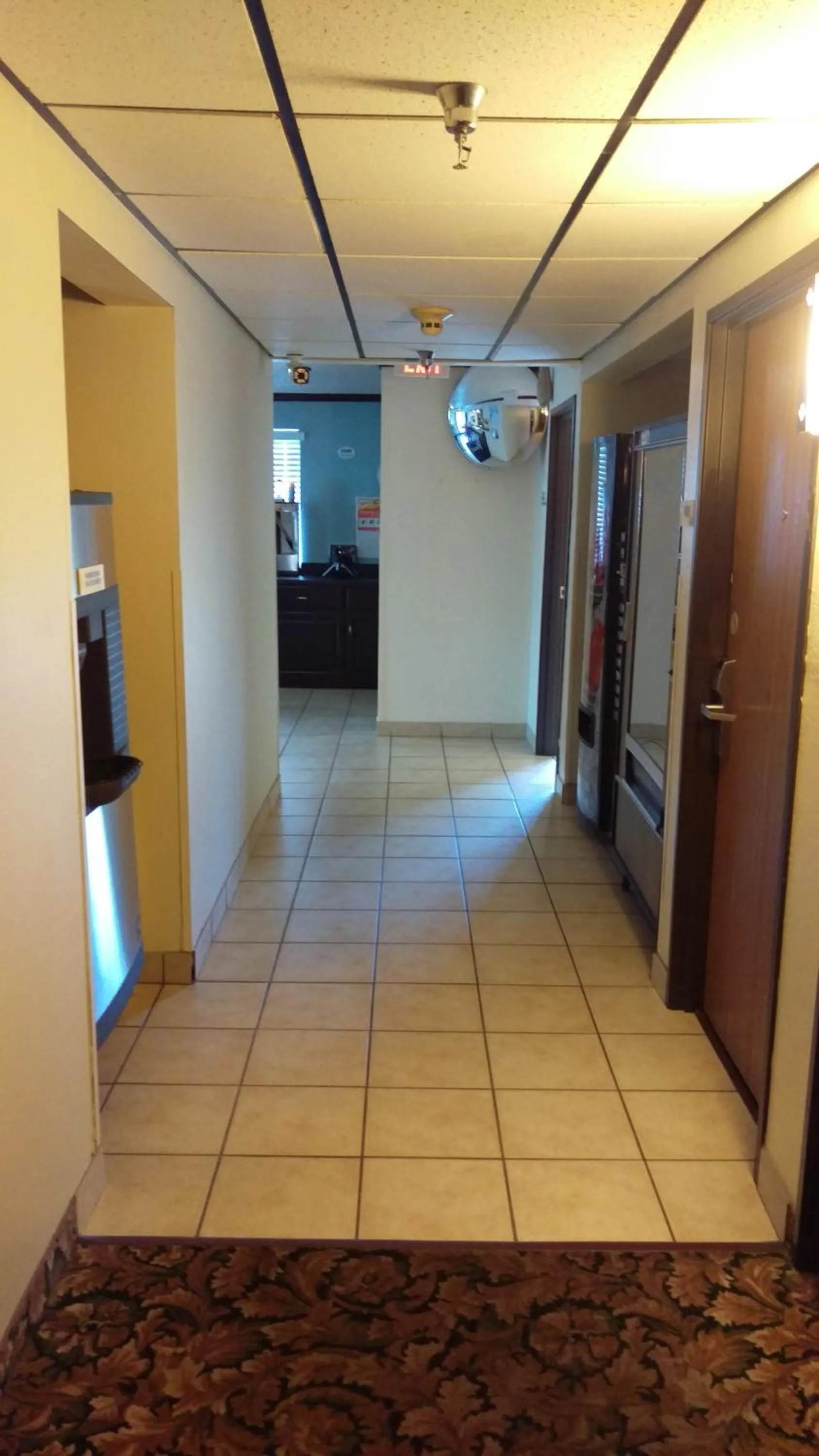 Food and drinks in Super 8 by Wyndham Thurmont