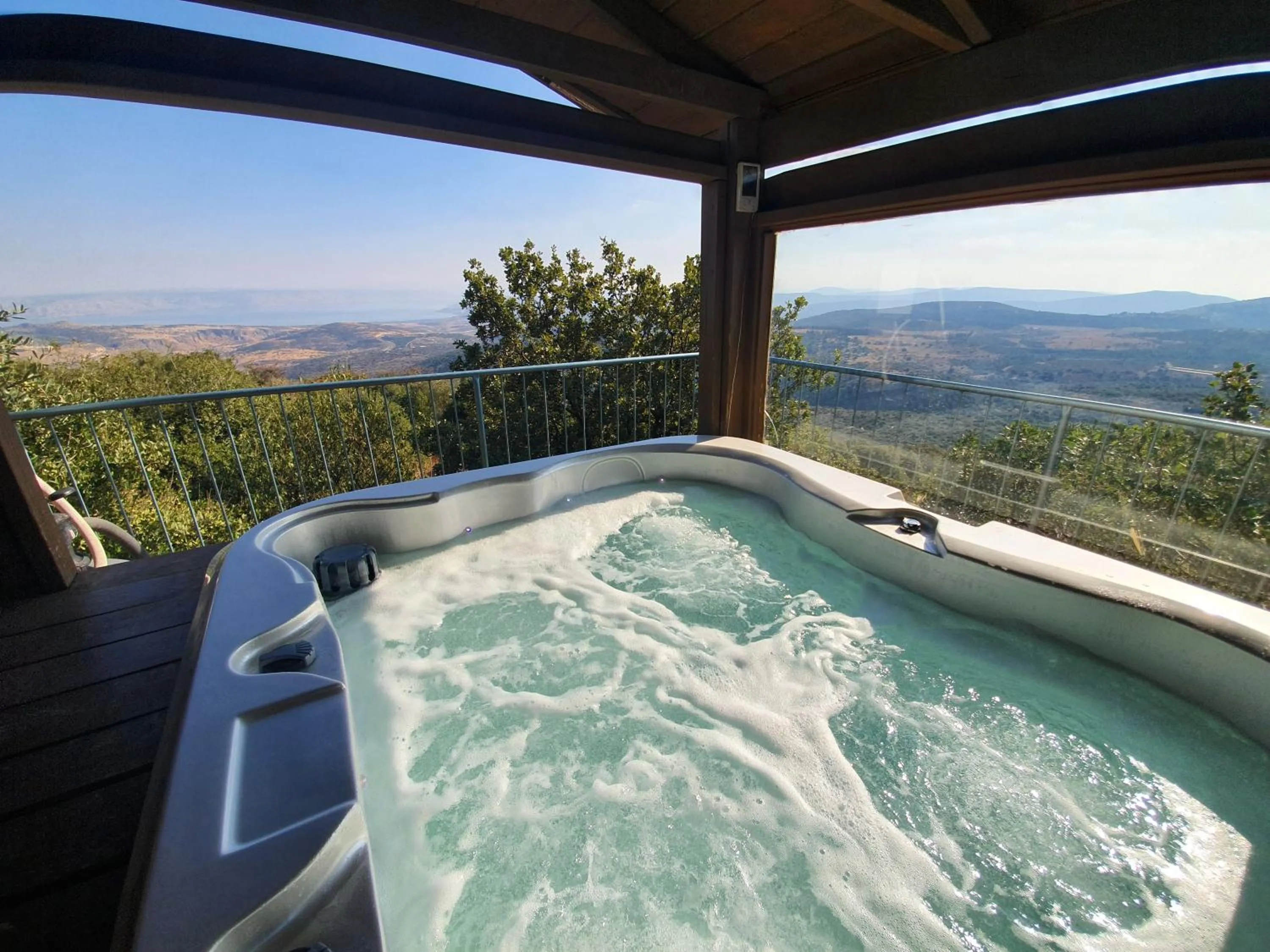 Hot Tub in Switzerland In Amirim