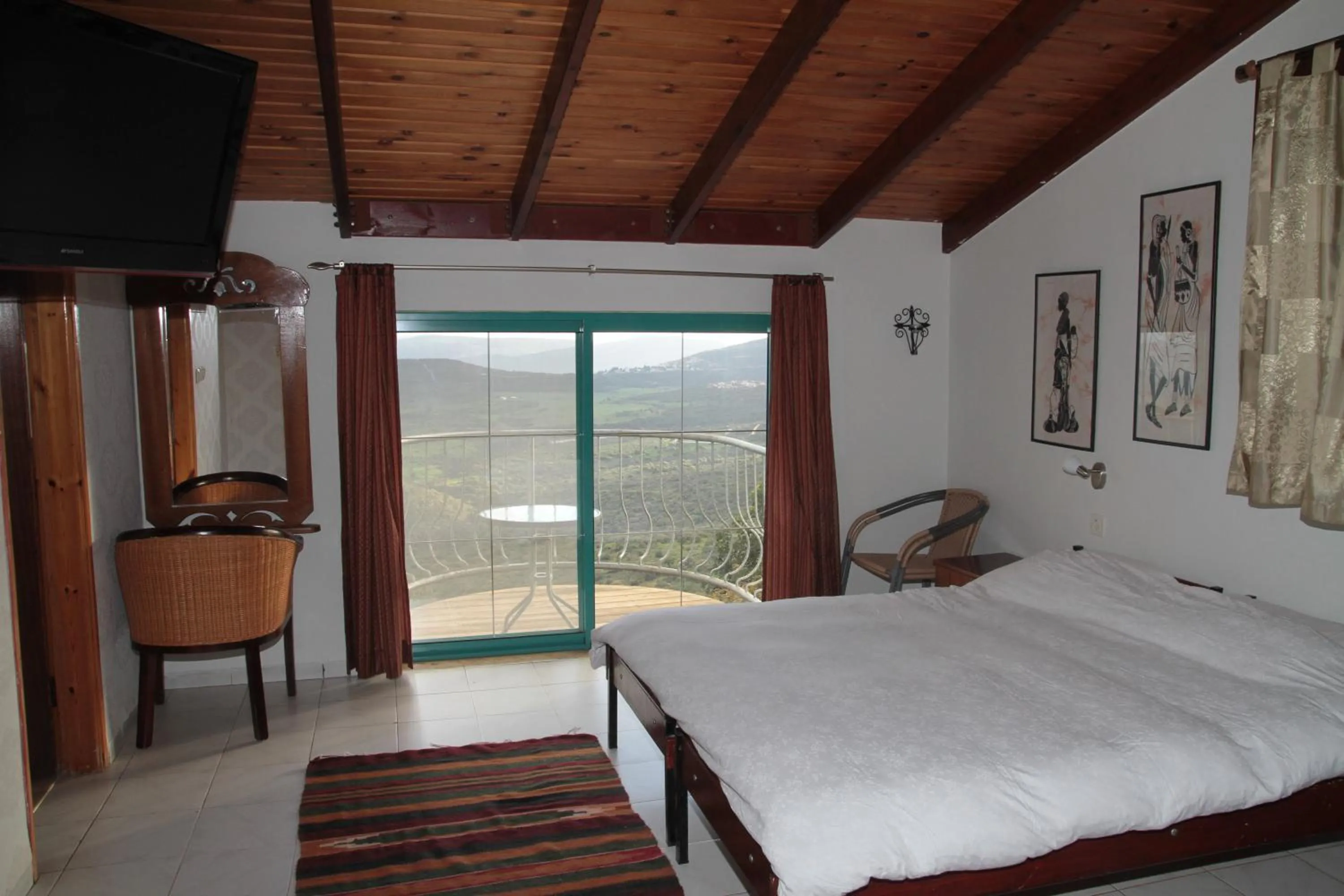 Bed in Switzerland In Amirim
