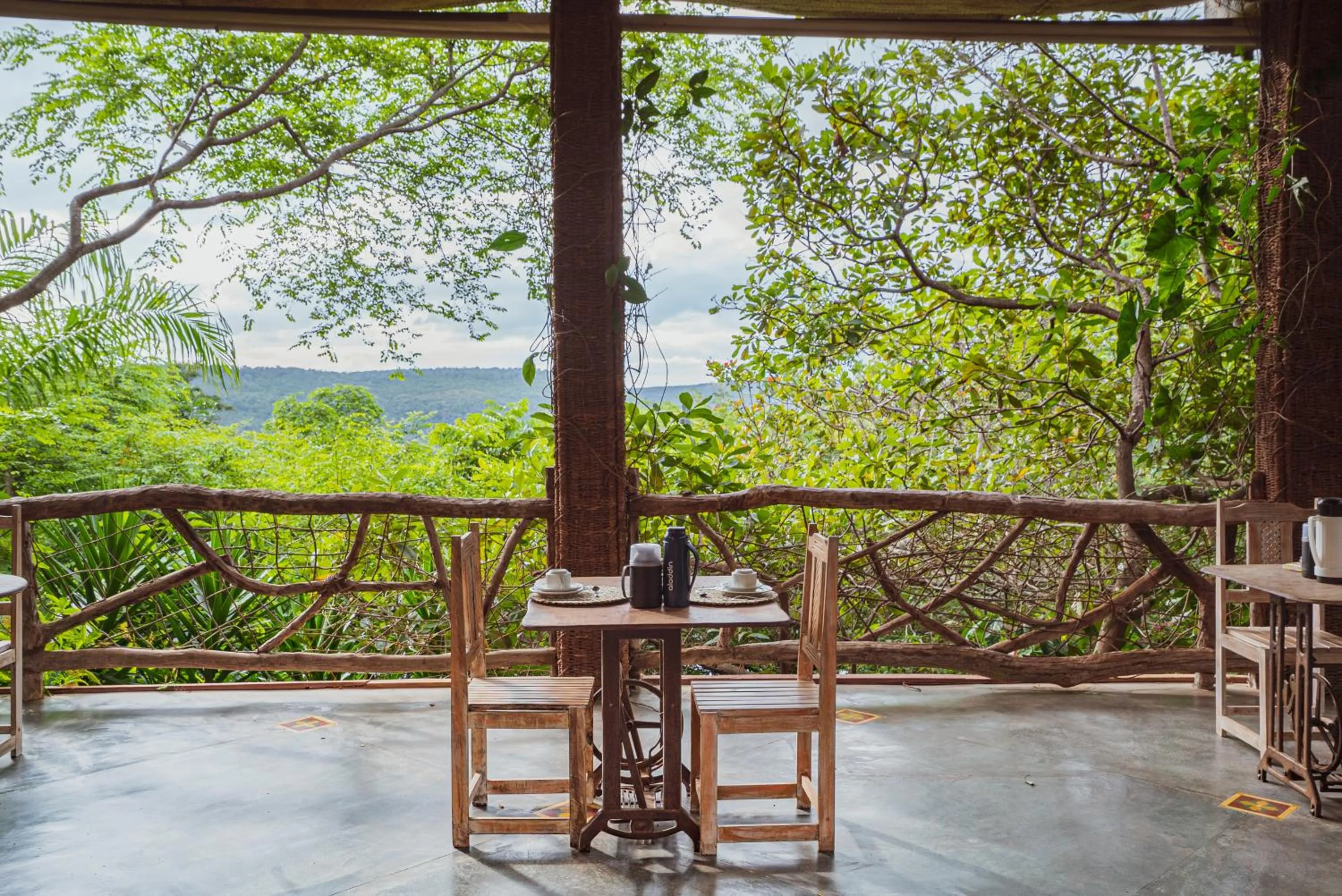 Restaurant/places to eat in Pousada Alto do Cajueiro