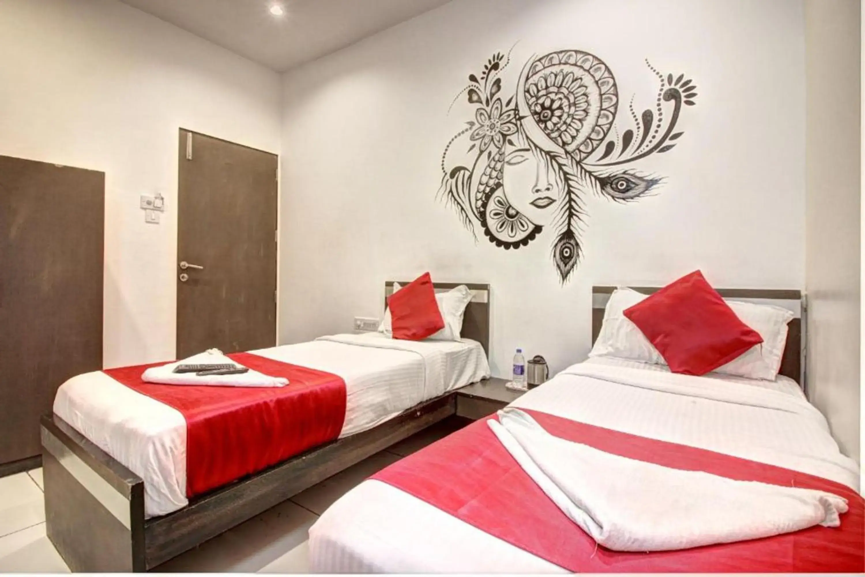 Deluxe Twin Room in Hotel Sunshine Airport Deluxe Twin Room in Hotel Sunshine Airport