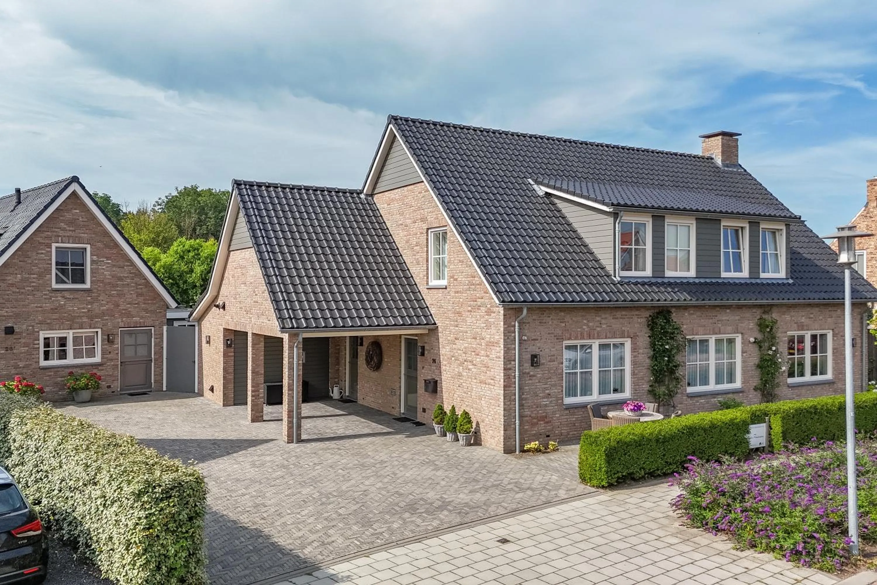 Property building in Villa Zuiderduin