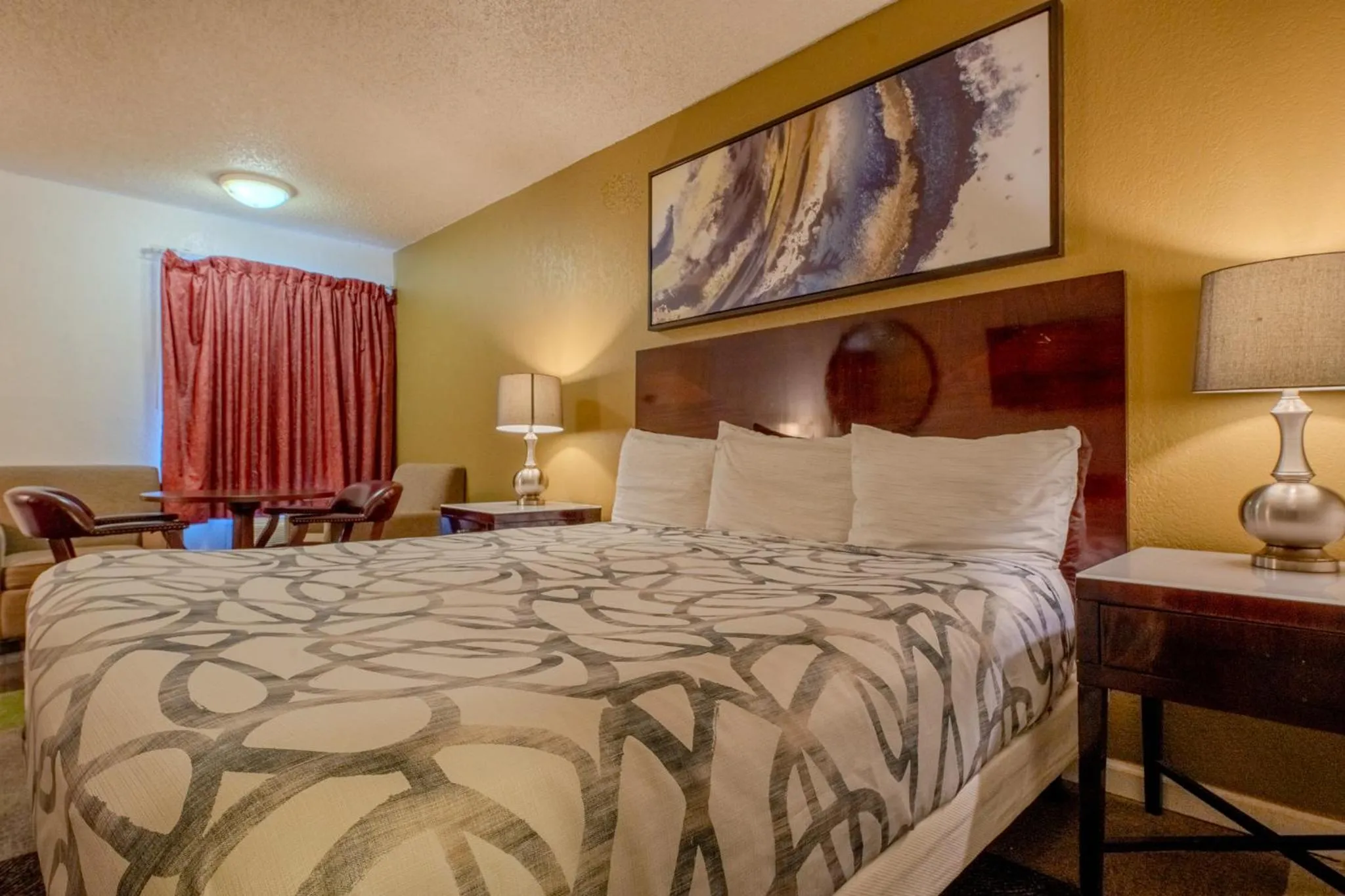 Bed in National 9 Inn